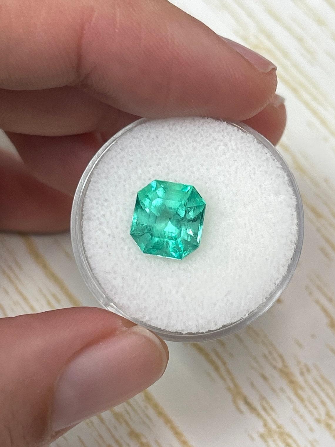 Modern 3.27ct Muzo Green Colombian Emerald 9.3x8.8mm Asscher Cut Genuine May Birthstone For Sale