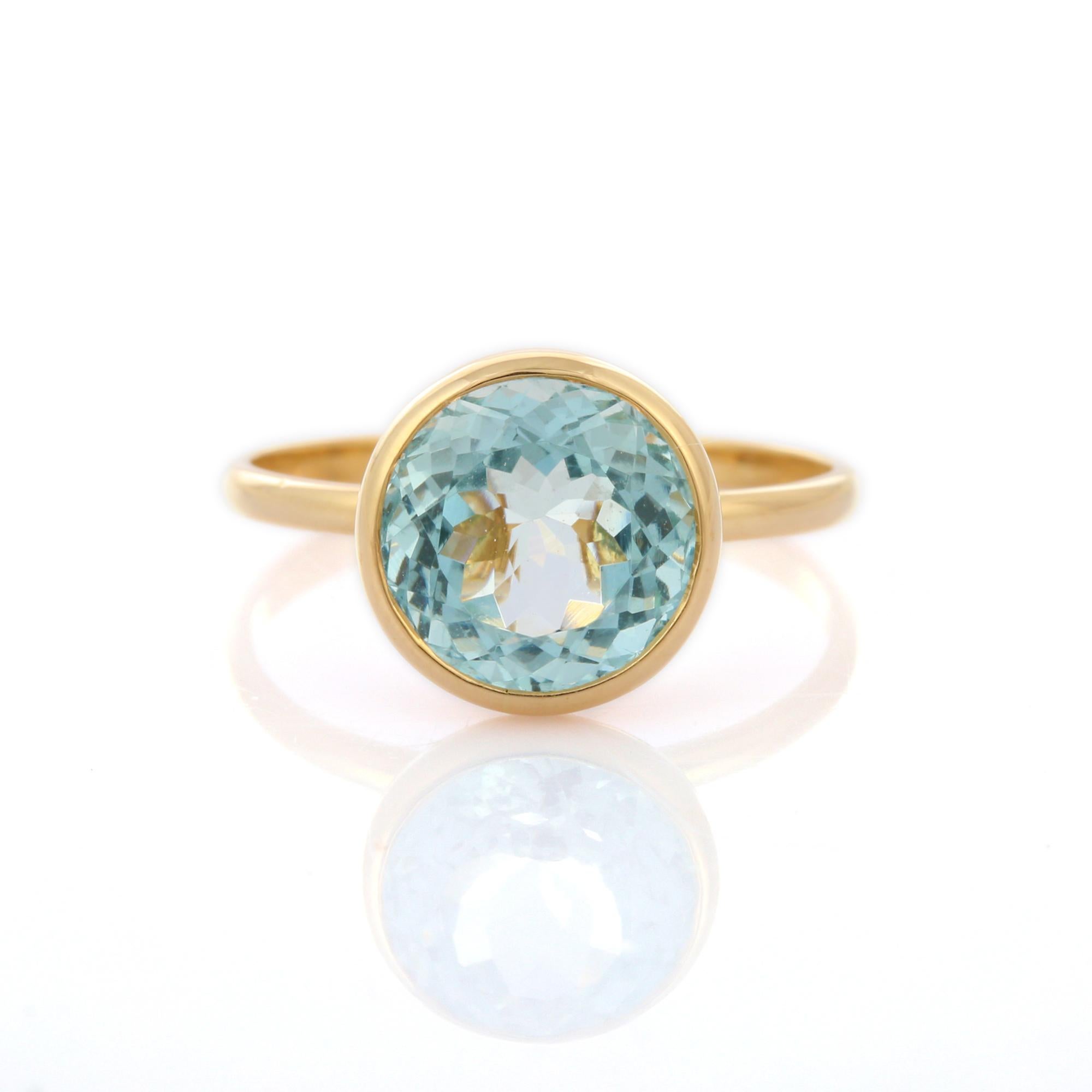For Sale:  3.28 Carat Aquamarine Round Cut Cocktail Ring in 18K Yellow Gold 9