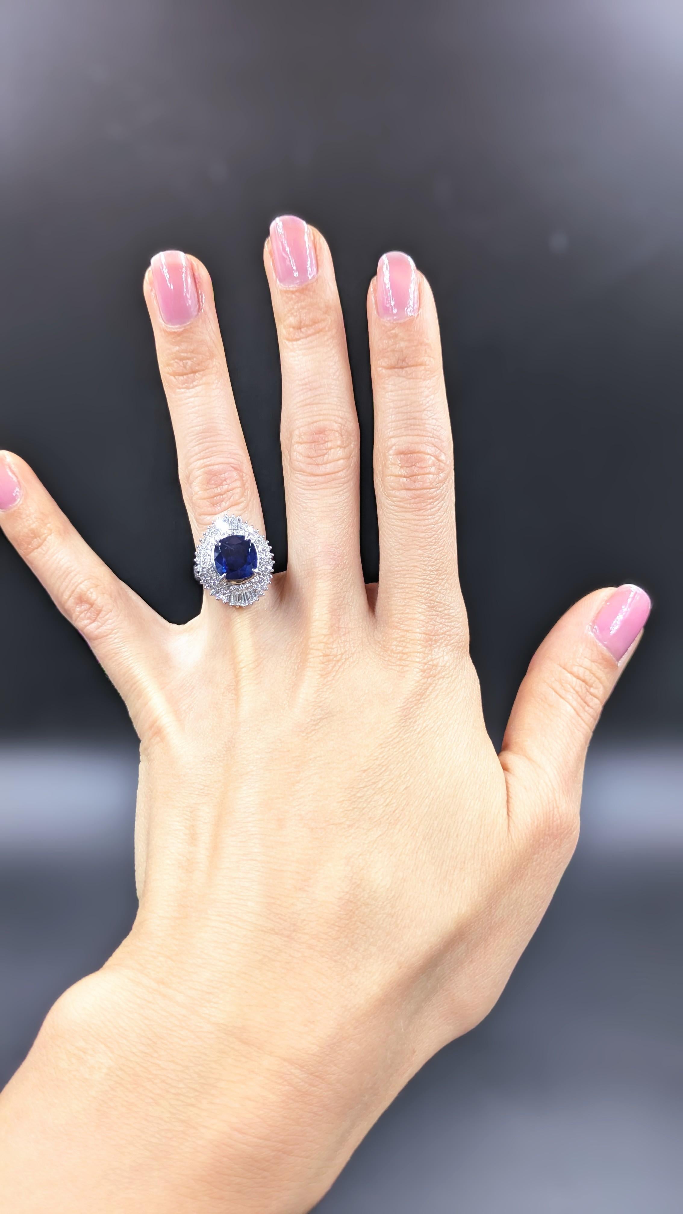 3.28 Carat GIA Blue Sapphire Ring For Sale 9
