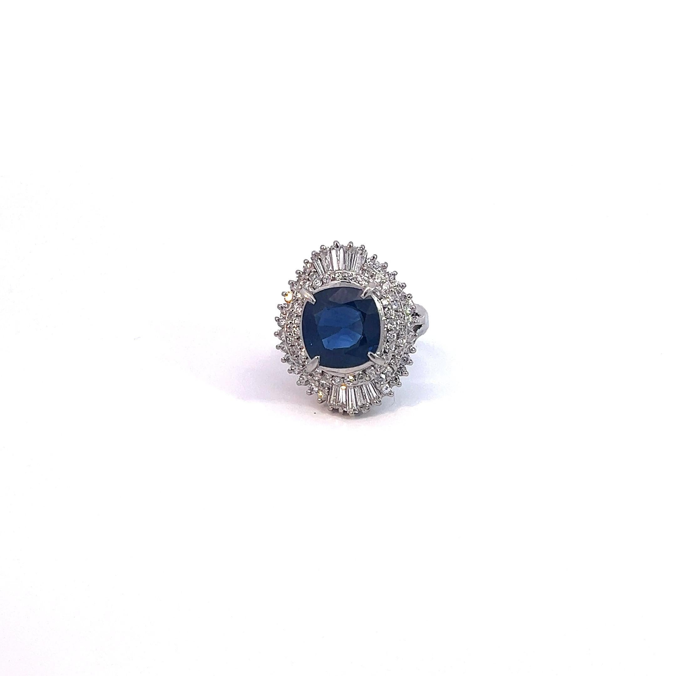 Ring mit 3,28 Karat blauem GIA-Saphir Damen im Angebot