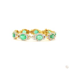 Pulsera de oro esmeralda con un diamante redondo de talla brillante de 3,28 quilates