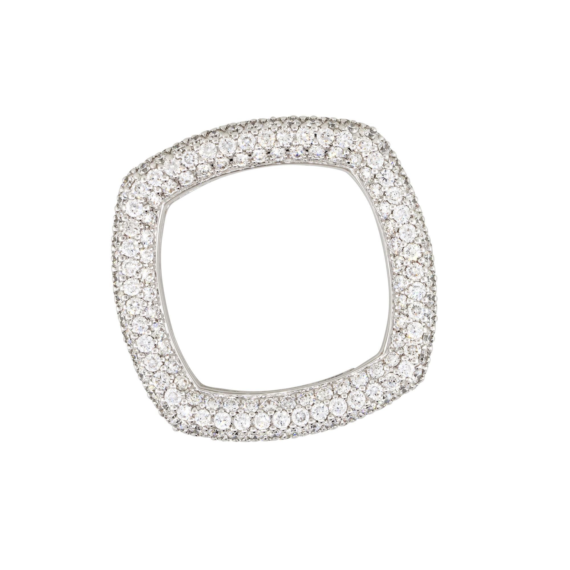 Round Cut 3.28 Carat Round Diamond Pave Ring 18 Karat in Stock For Sale