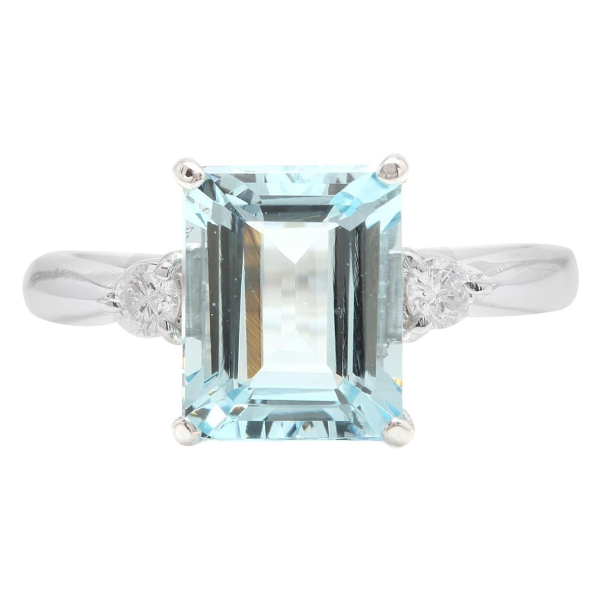 3.28 Carats Natural Aquamarine and Diamond 14k Solid White Gold Ring For Sale