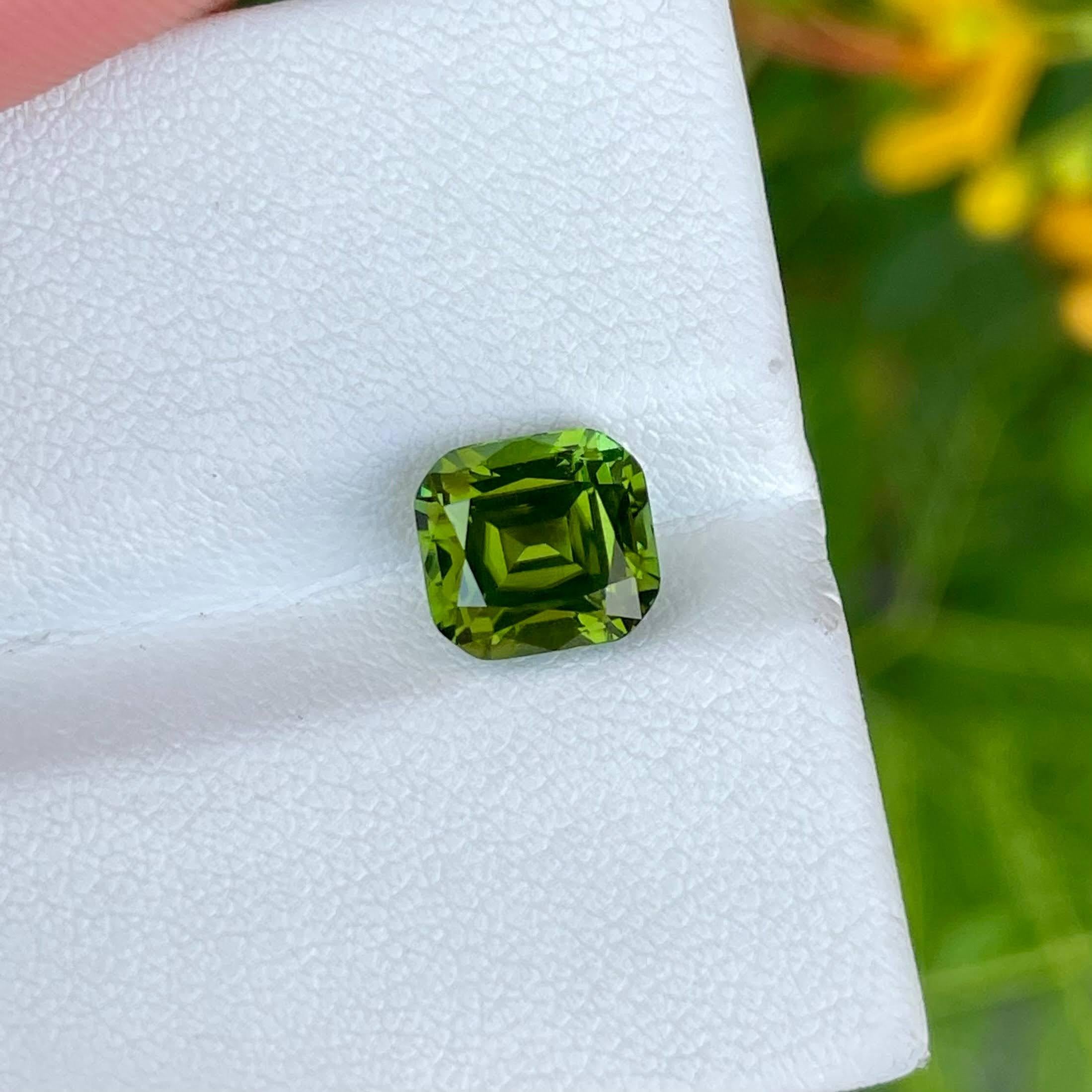 3.28 Carats Olive Green Tourmaline Stone Cushion Cut Afghan Gemstone In New Condition For Sale In Bangkok, TH