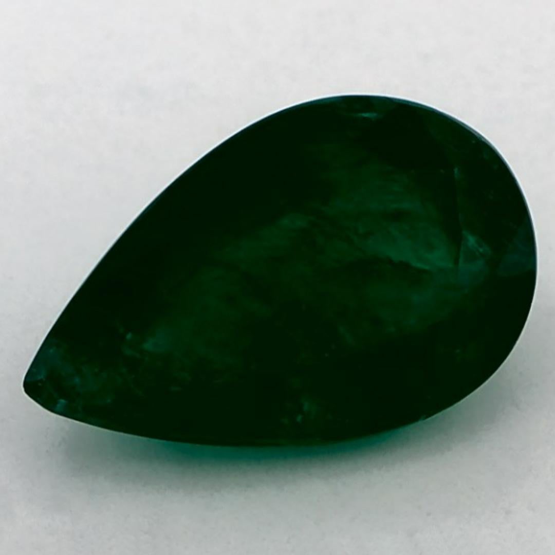 Taille poire 3.28 Ct Emerald Pear Loose Gemstone (pierre précieuse en vrac) en vente