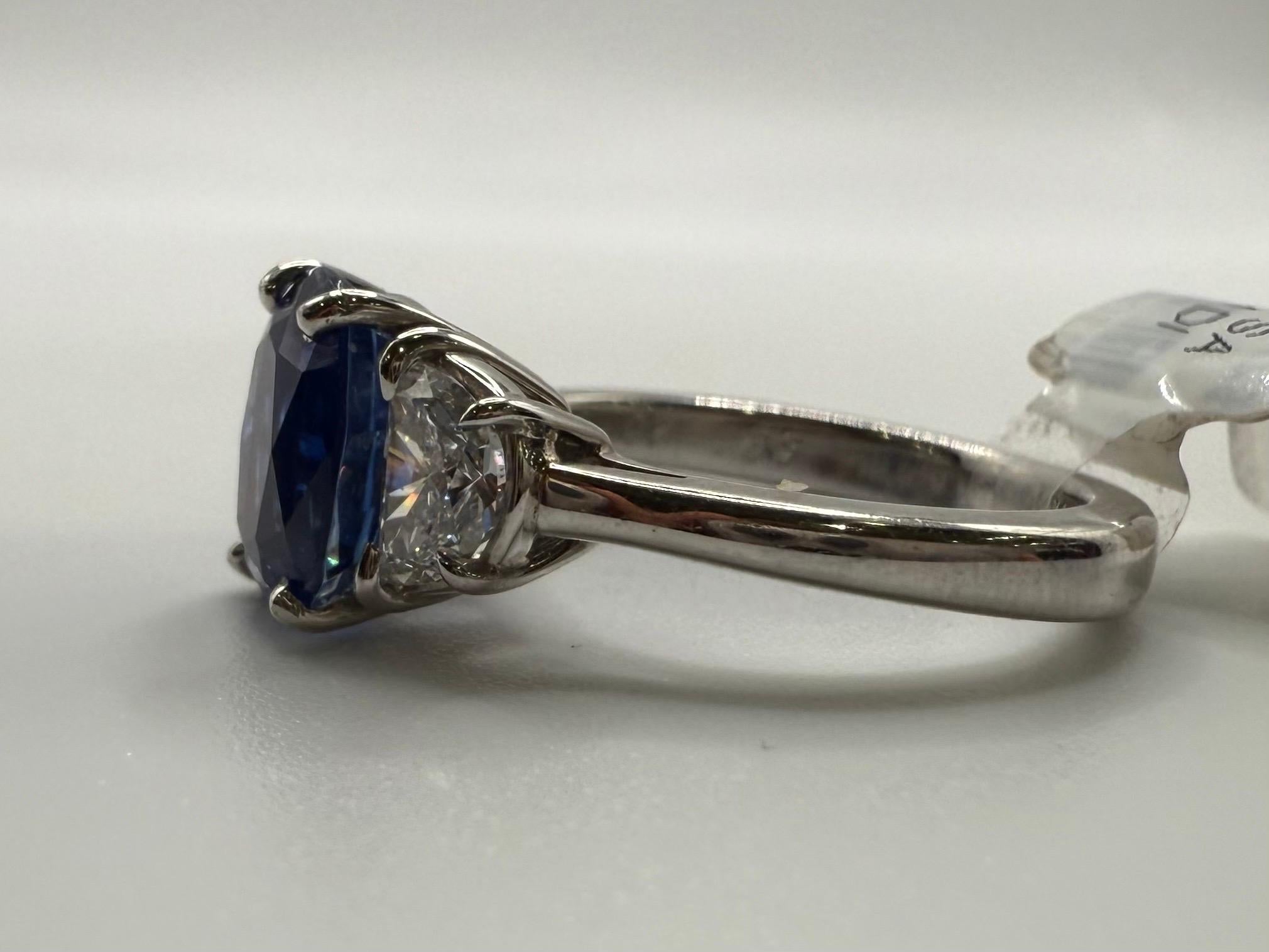 3,28ct Saphir-Diamant-Cocktailring aus Platin Ring mit drei Steinen im Angebot 2