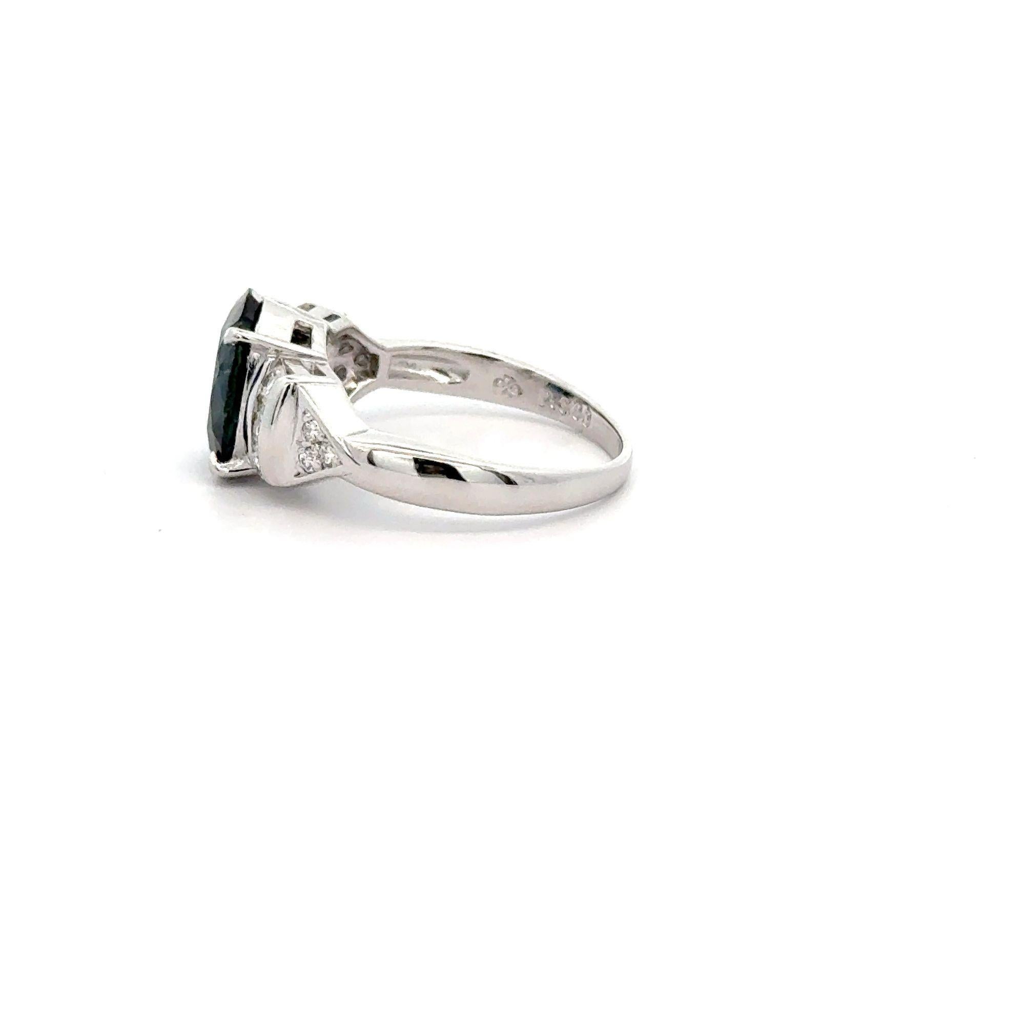Contemporary 3.29 Carat Oval Blue Sapphire & Diamond in Platinum Engagement Ring For Sale