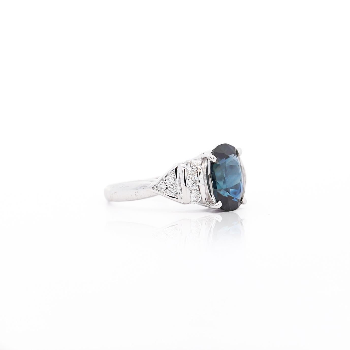 Oval Cut 3.29 Carat Oval Blue Sapphire & Diamond in Platinum Engagement Ring For Sale