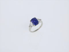 Bague en platine avec saphir bleu royal de 3,29 carats
