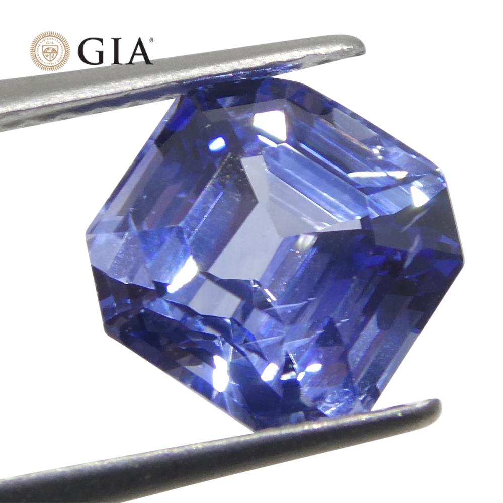 Women's or Men's 3.2ct Octagonal/Emerald Cut Blue Sapphire GIA Certified Sri Lanka   For Sale