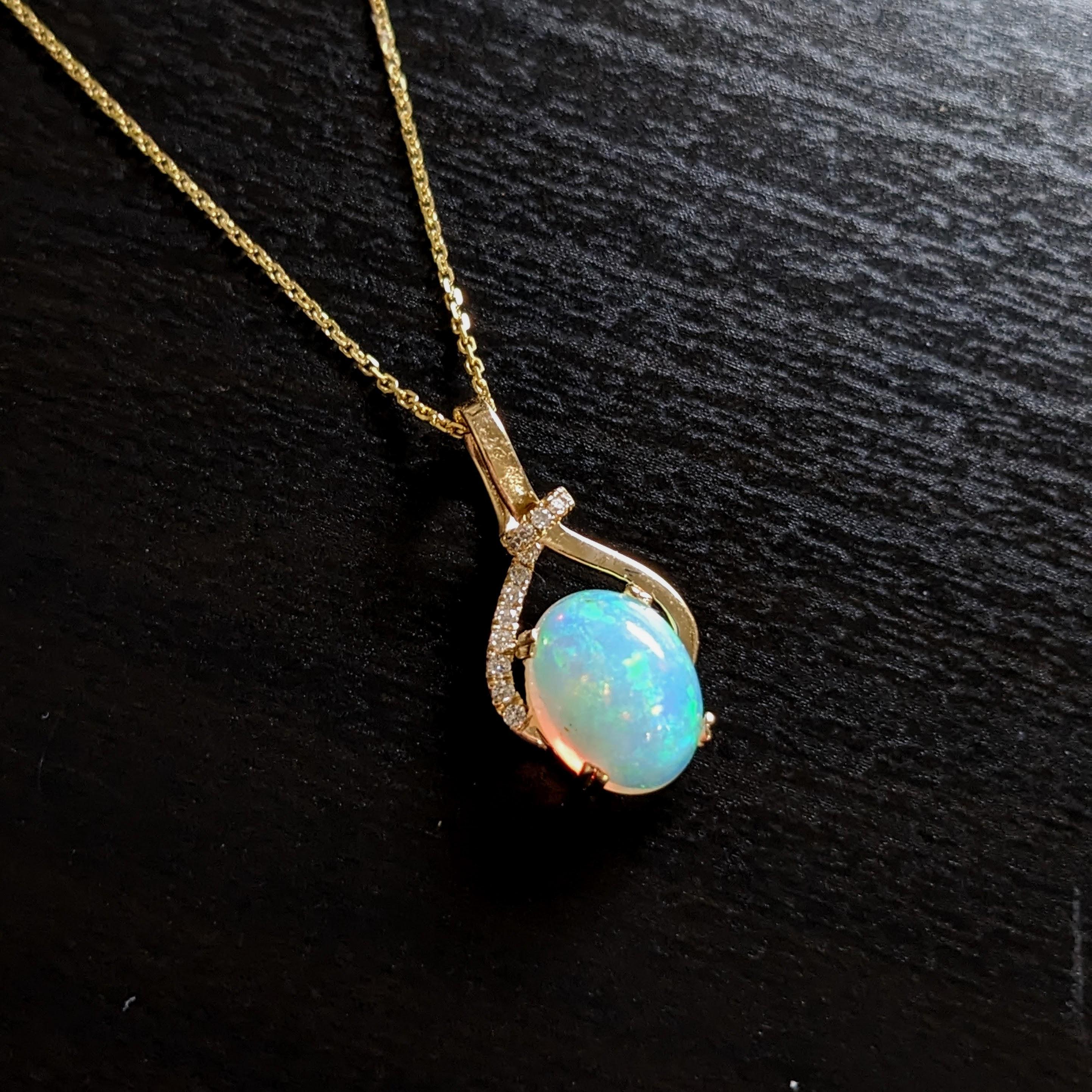 3.2ct Opal Infinity Pendant w Earth Mined Diamonds in Solid 14K Gold Oval 10x8mm In New Condition For Sale In Columbus, OH