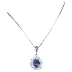 3.2ct  Oval Natural Blue Sapphire Necklace