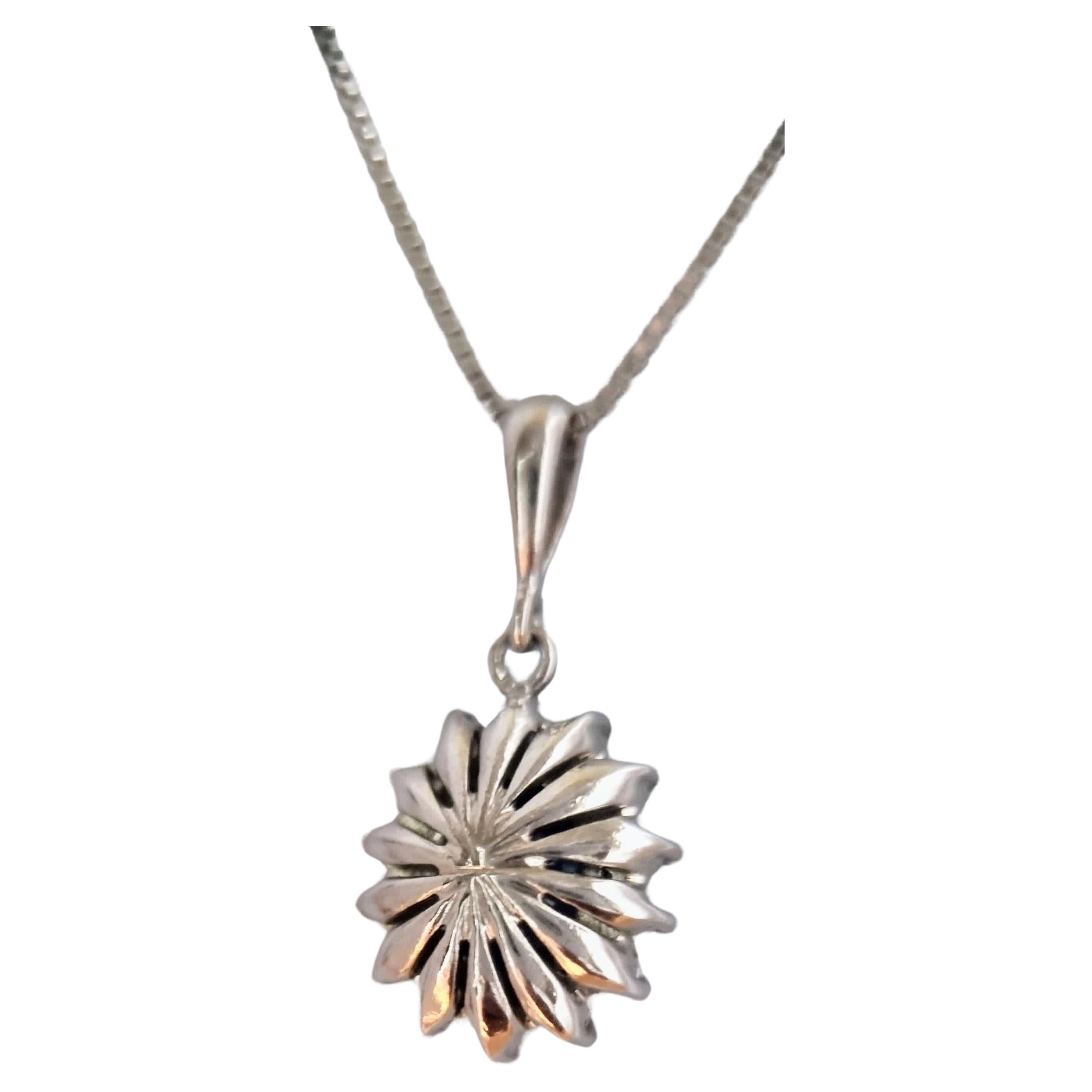 3,2ct  Ovaler natürlicher blauer Saphir-Halskette im Zustand „Neu“ im Angebot in Lanham, MD