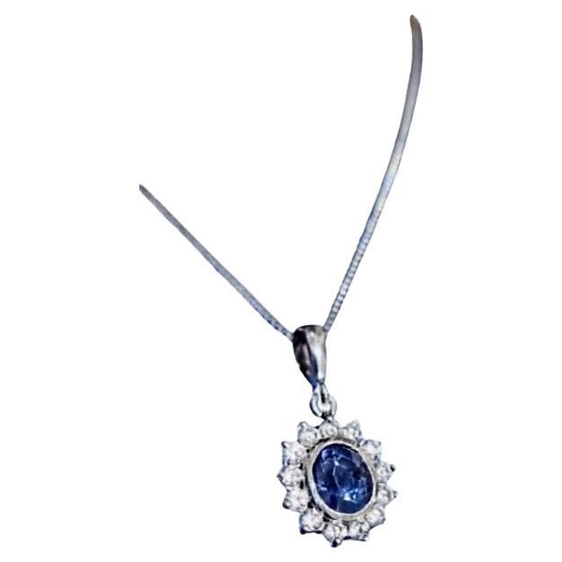 3.2ct  Oval Natural Blue Sapphire Necklace