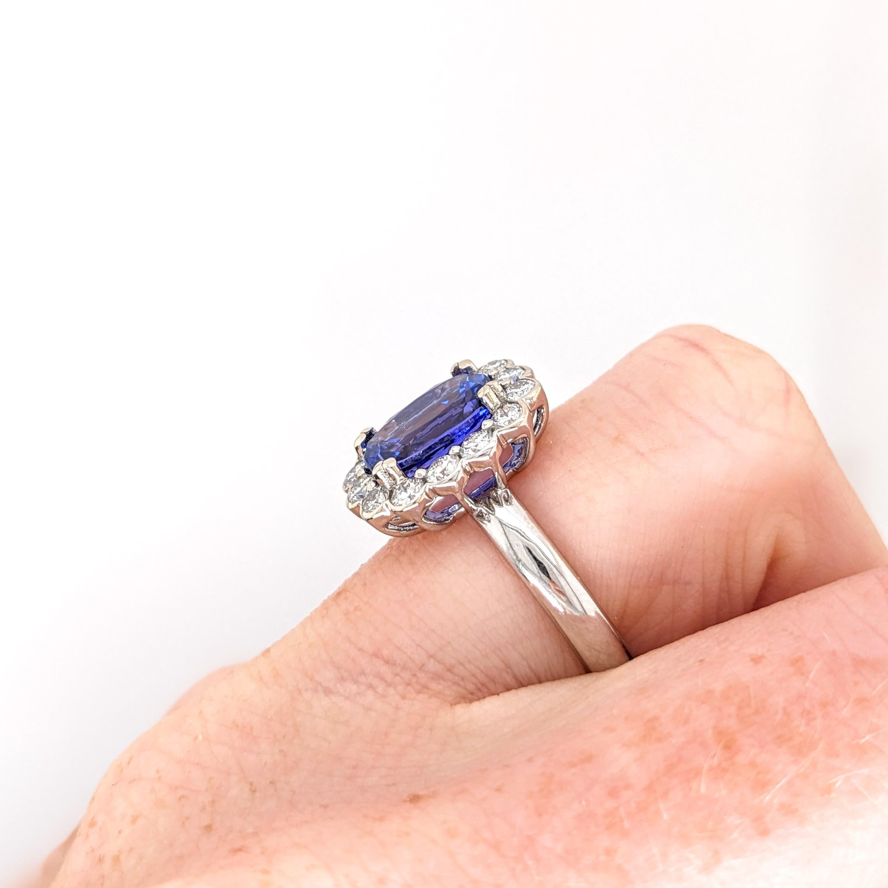 Modern 3.2ct Tanzanite Ring w Earth Mined Diamonds in Solid 14K Gold Cushion Cut 10x8mm For Sale