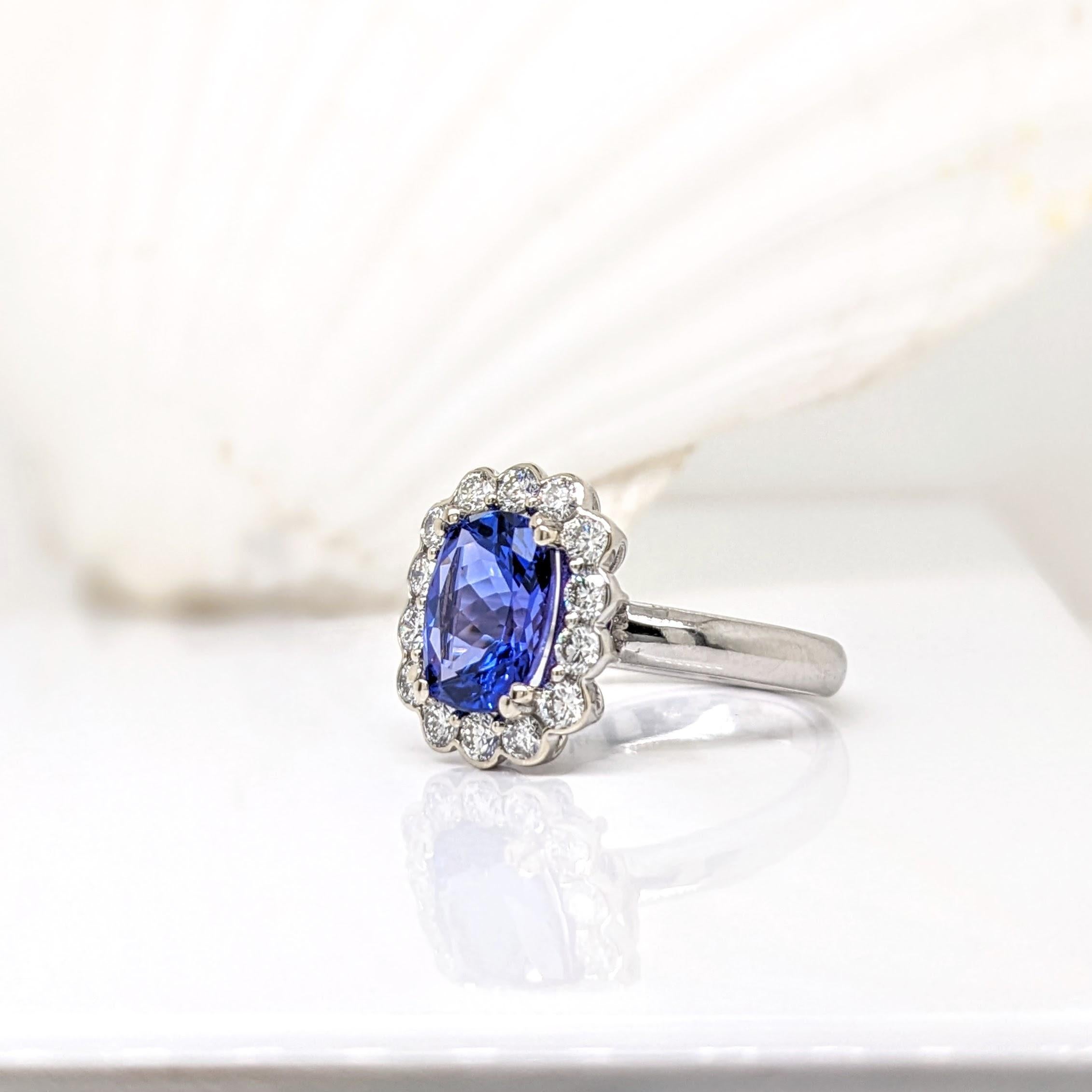 Women's or Men's 3.2ct Tanzanite Ring w Earth Mined Diamonds in Solid 14K Gold Cushion Cut 10x8mm For Sale