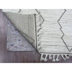 3'2"x15'4" White Moroccan Weave Serrated Pattern Hand Knotted Wool Runner Rug