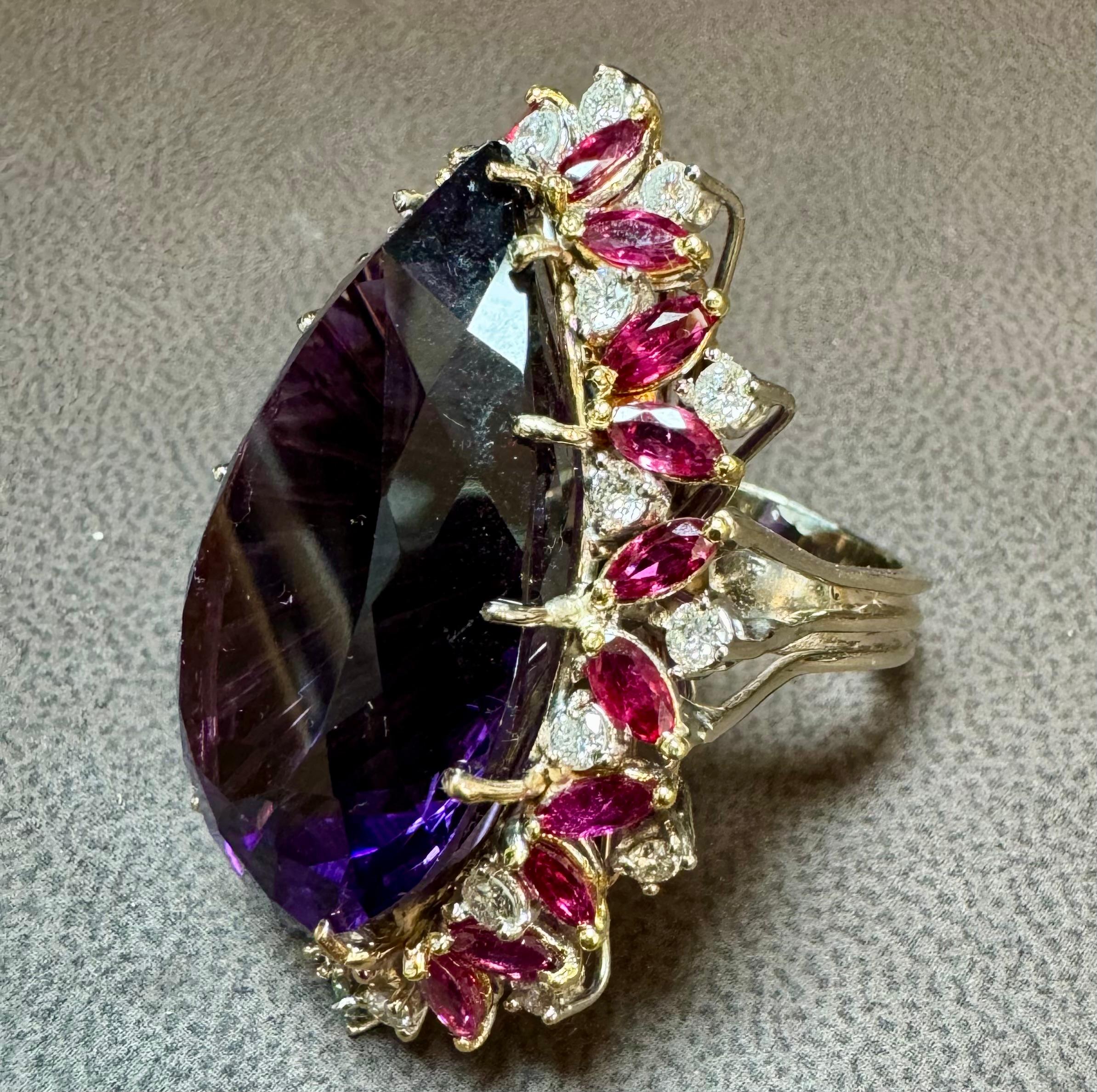 32X23 MM PERLA Amatista , Diamante y Rubí Anillo de Cóctel de Oro Amarillo de 14 Kt, Años 60 en venta 1