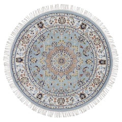 3'2"x3'2" Light Blue Wool & Silk Nain Medallion Design Hand Knotted Round Rug