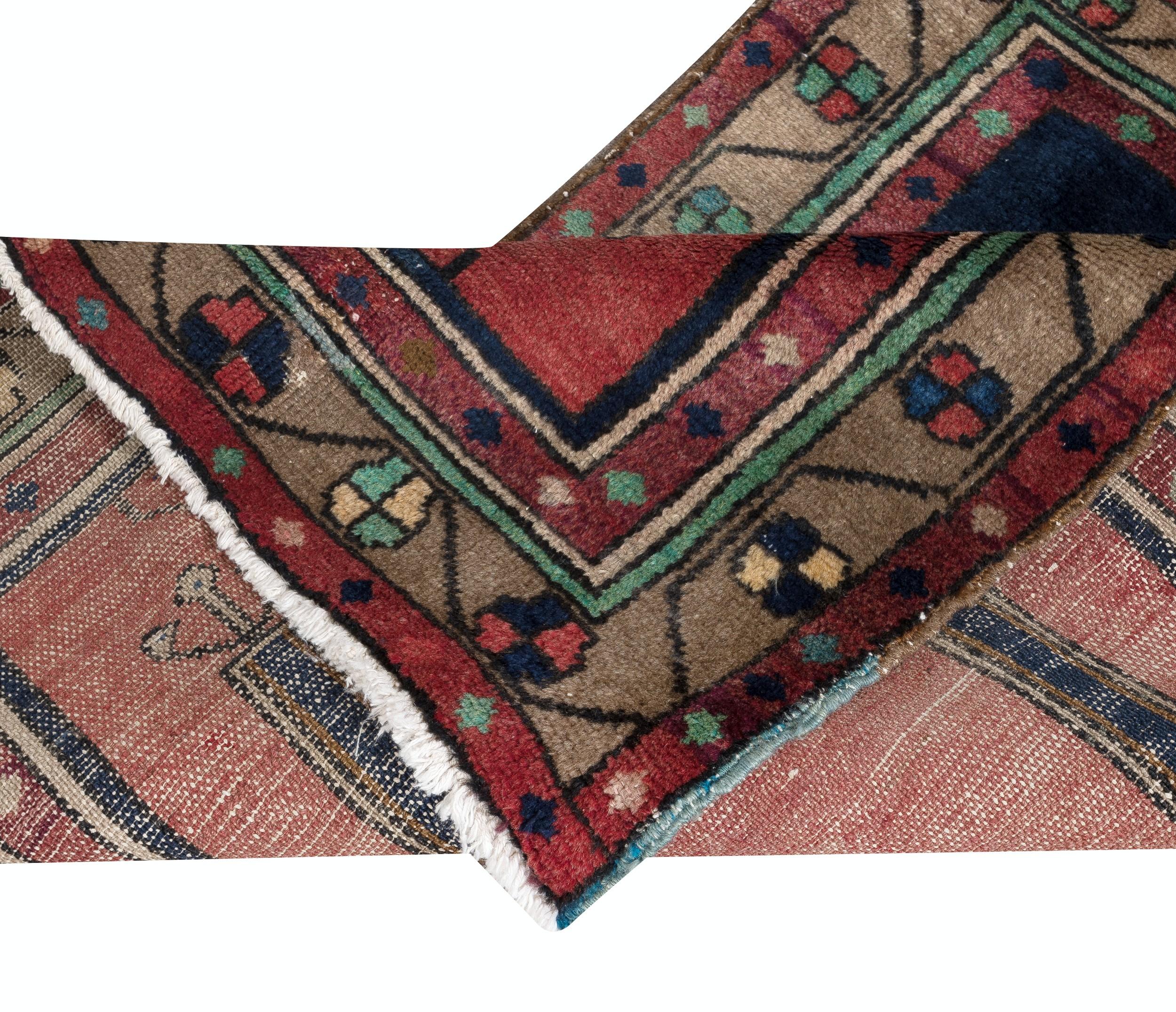 Rustic 32x43 in Handmade Turkish Prayer Rug. Ramadan Gift. Vintage Red Prayer Mat For Sale