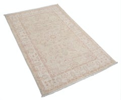 3.2x5 ft Traditional Hand Knotted Accent Rug. Floral Wool Area Rug in Soft Tones
