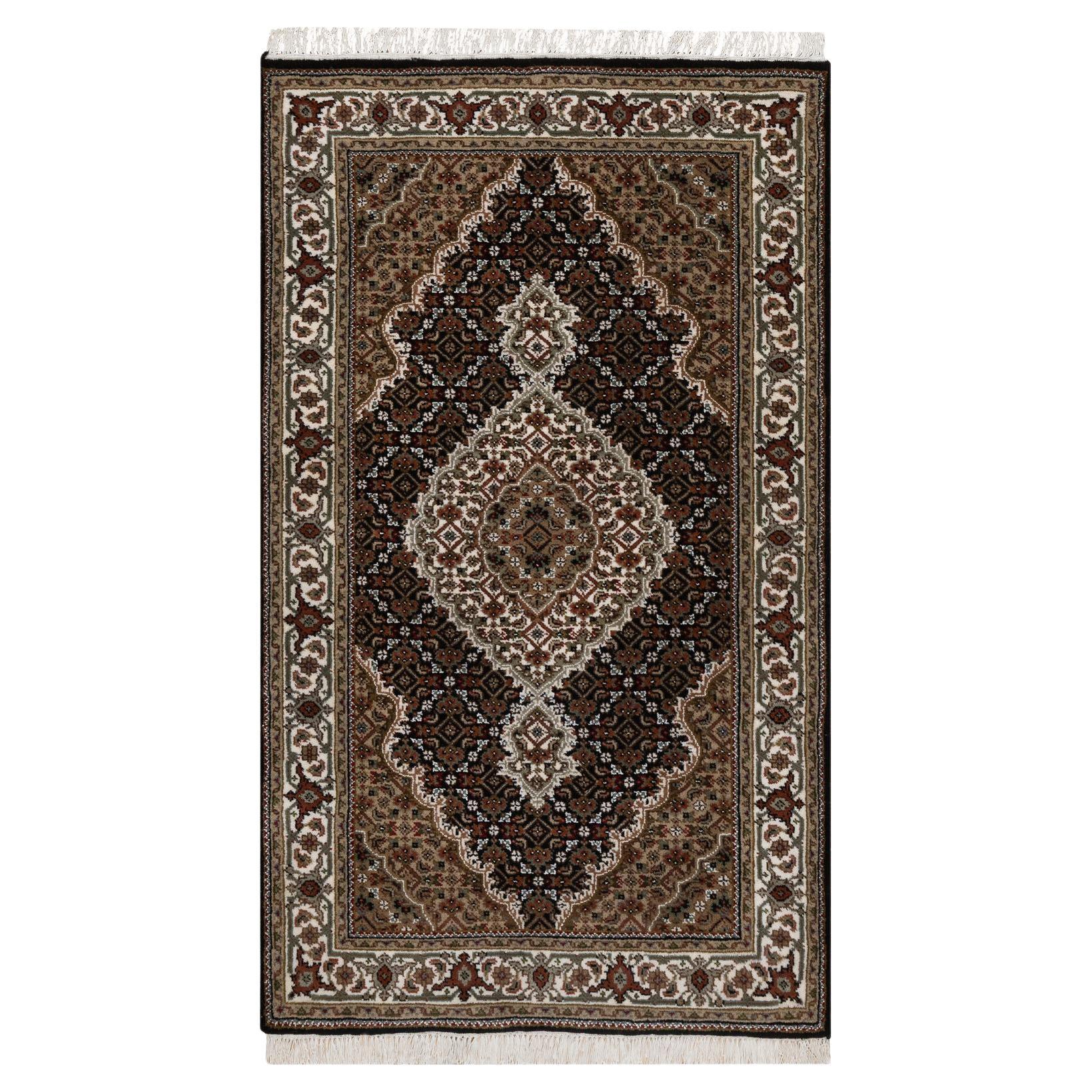 3
2"x5
4" Black Tabriz Mahi with Fish Medallion Design Hand Knotted Wool Rug