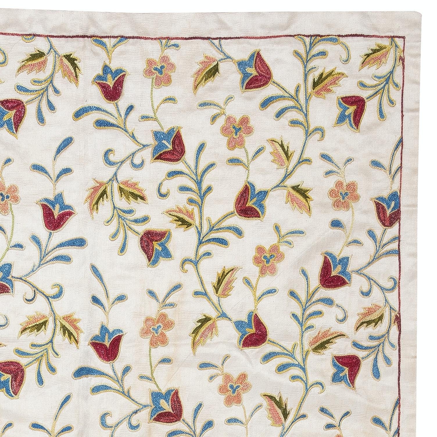 Suzani 32x59 in 100% seta da parete. Decorazione da parete moderna. Tovaglia ricamata in vendita