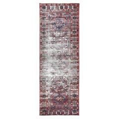 Alfombra vintage de lana pura anudada a mano, estilo Farsian del noroeste, en color rojo desgastado, de 3'2" x 9'5"