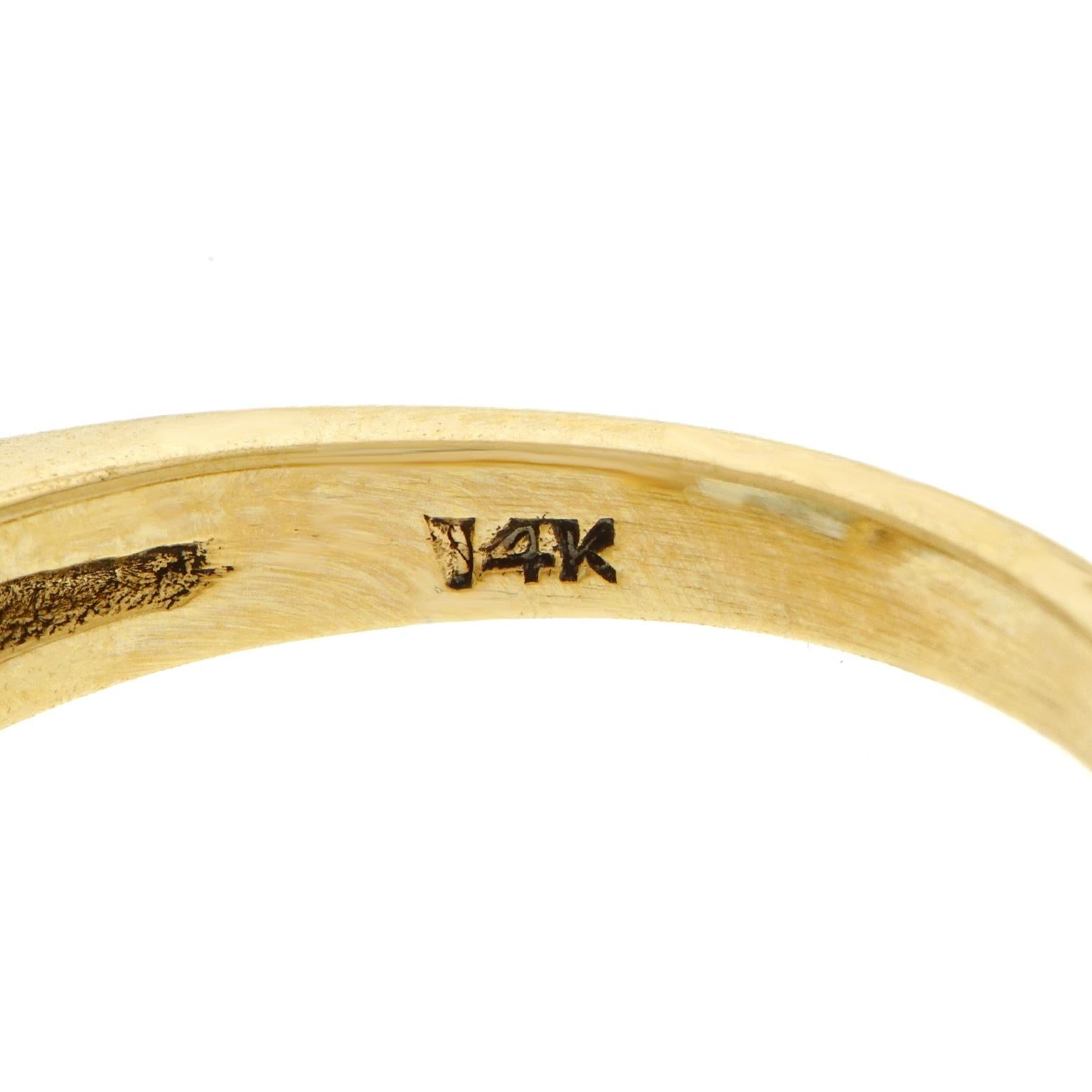 33 Carat Aquamarine and Diamond Set Gold Ring 1