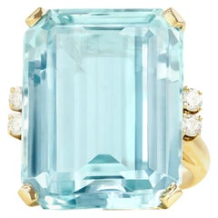 33 Carat Aquamarine and Diamond Set Gold Ring