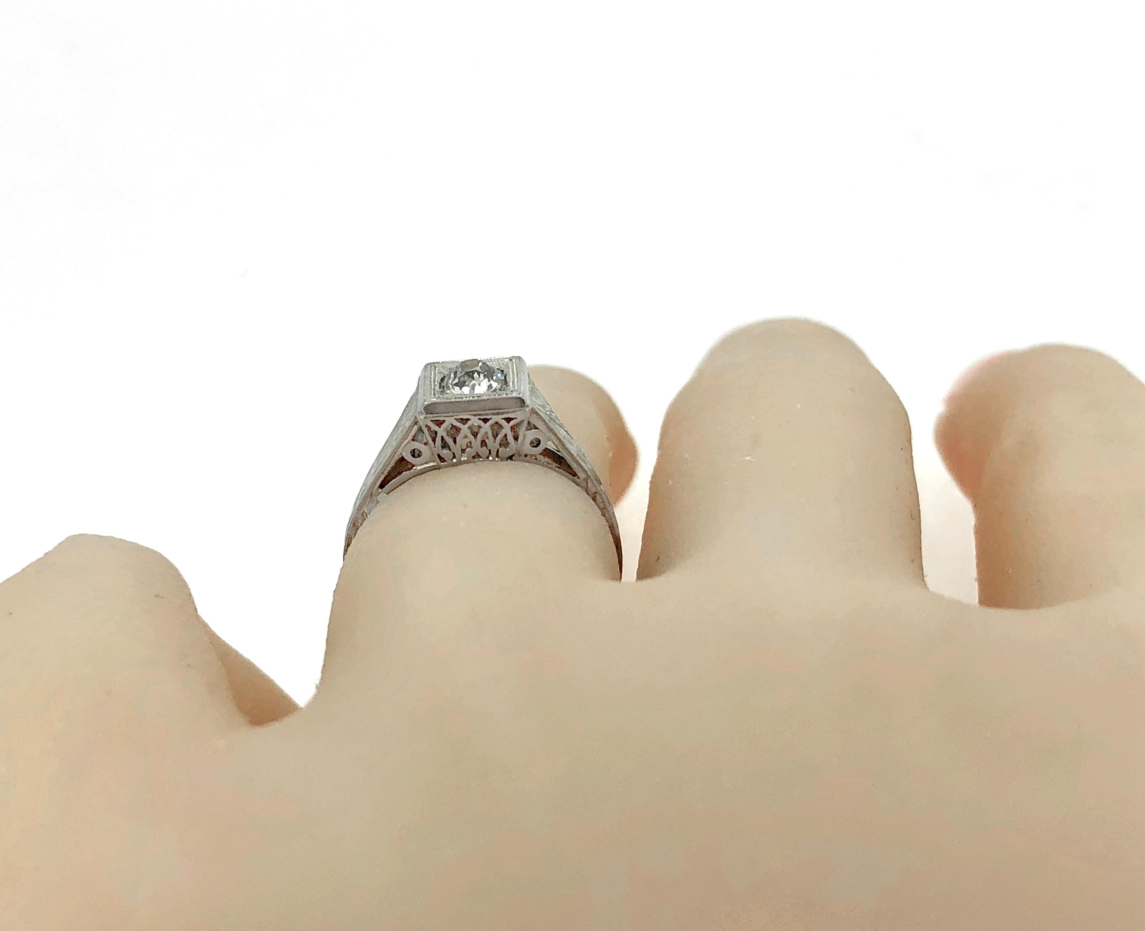 .33 Carat Diamond Art Deco Antique Engagement Ring Platinum In Excellent Condition For Sale In Tampa, FL