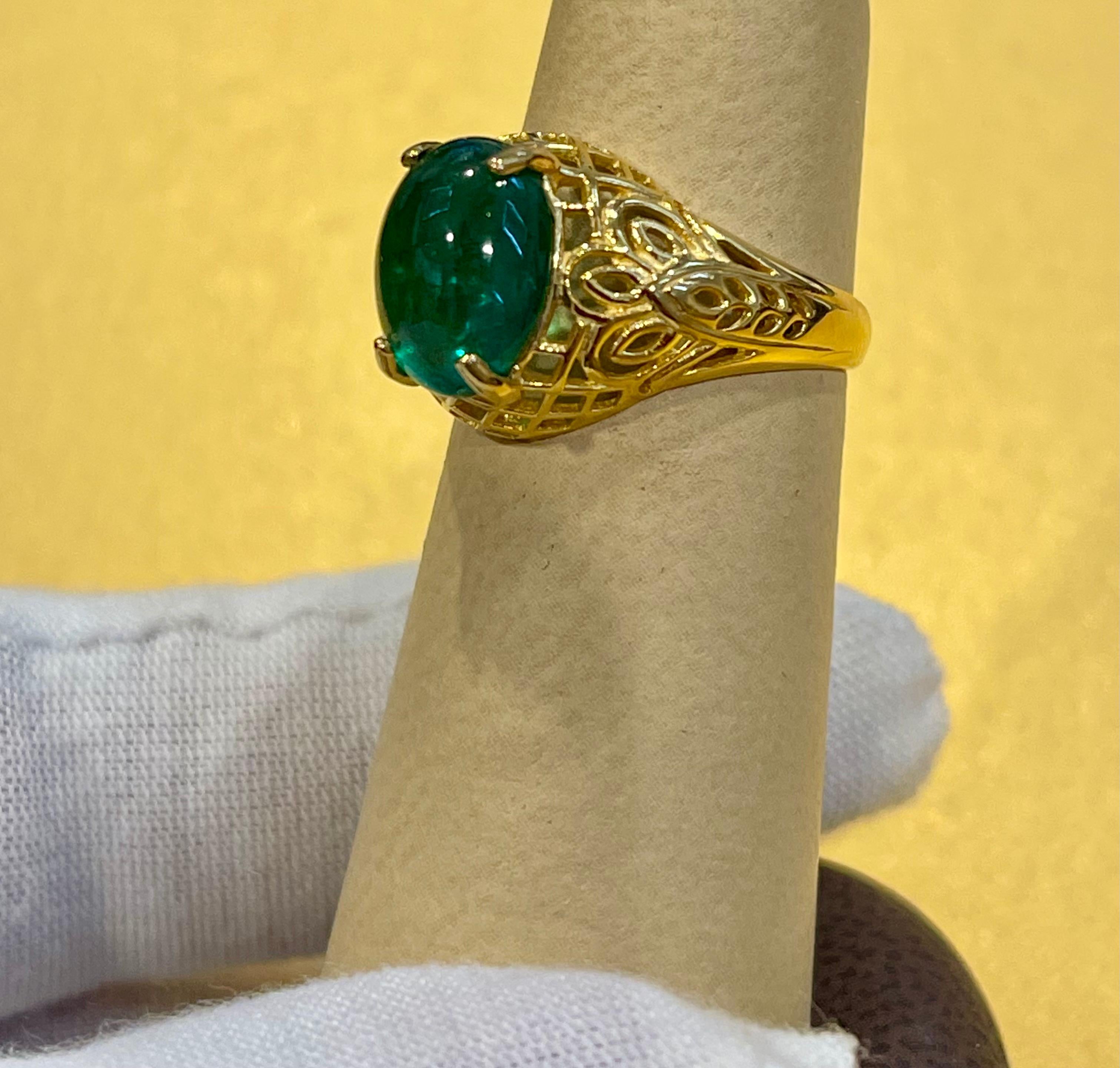 3.3 Carat Oval Emerald Cabochon 14 Karat Yellow Gold Cocktail Ring Vintage For Sale 7