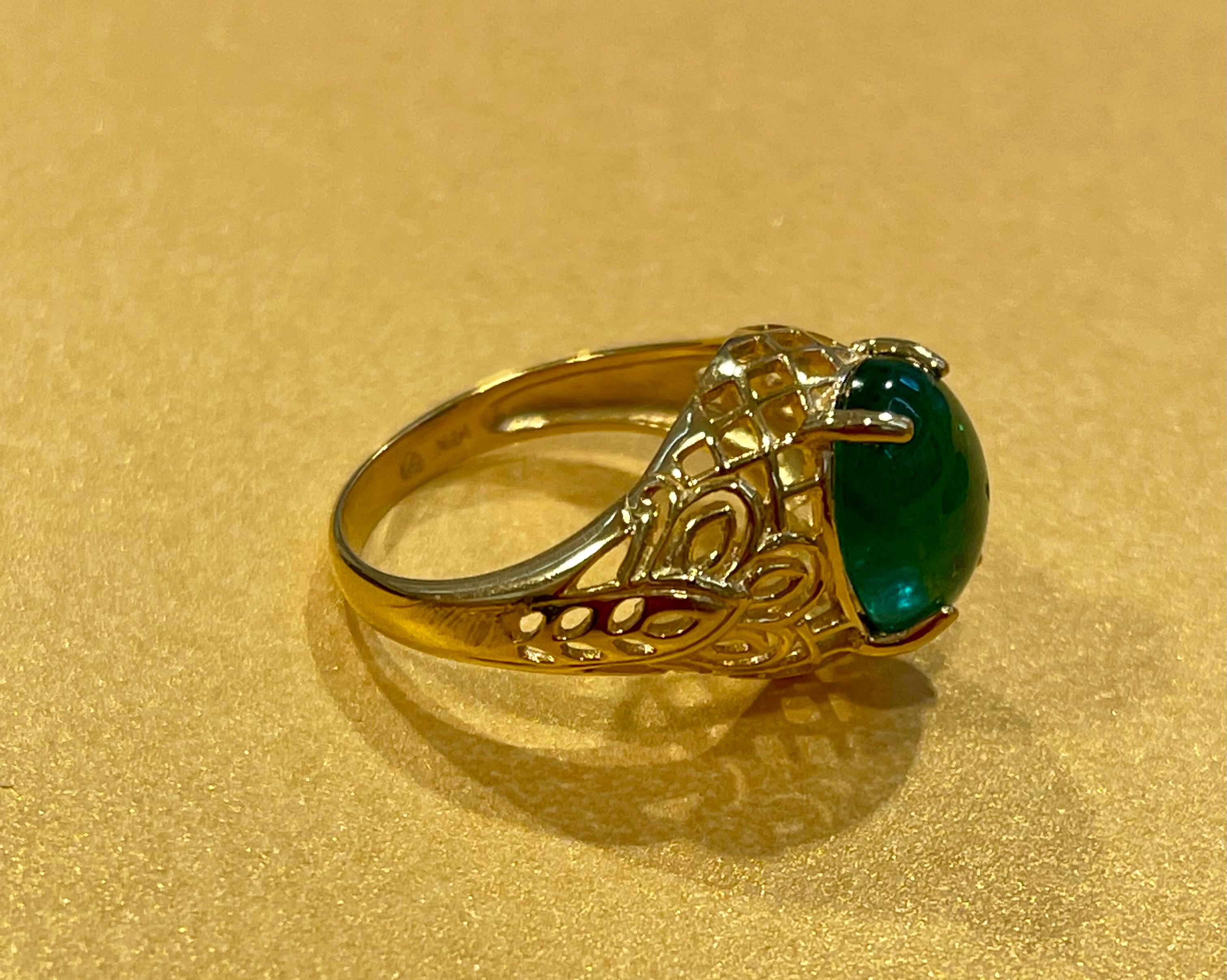 3.3 Carat Oval Emerald Cabochon 14 Karat Yellow Gold Cocktail Ring Vintage For Sale 5