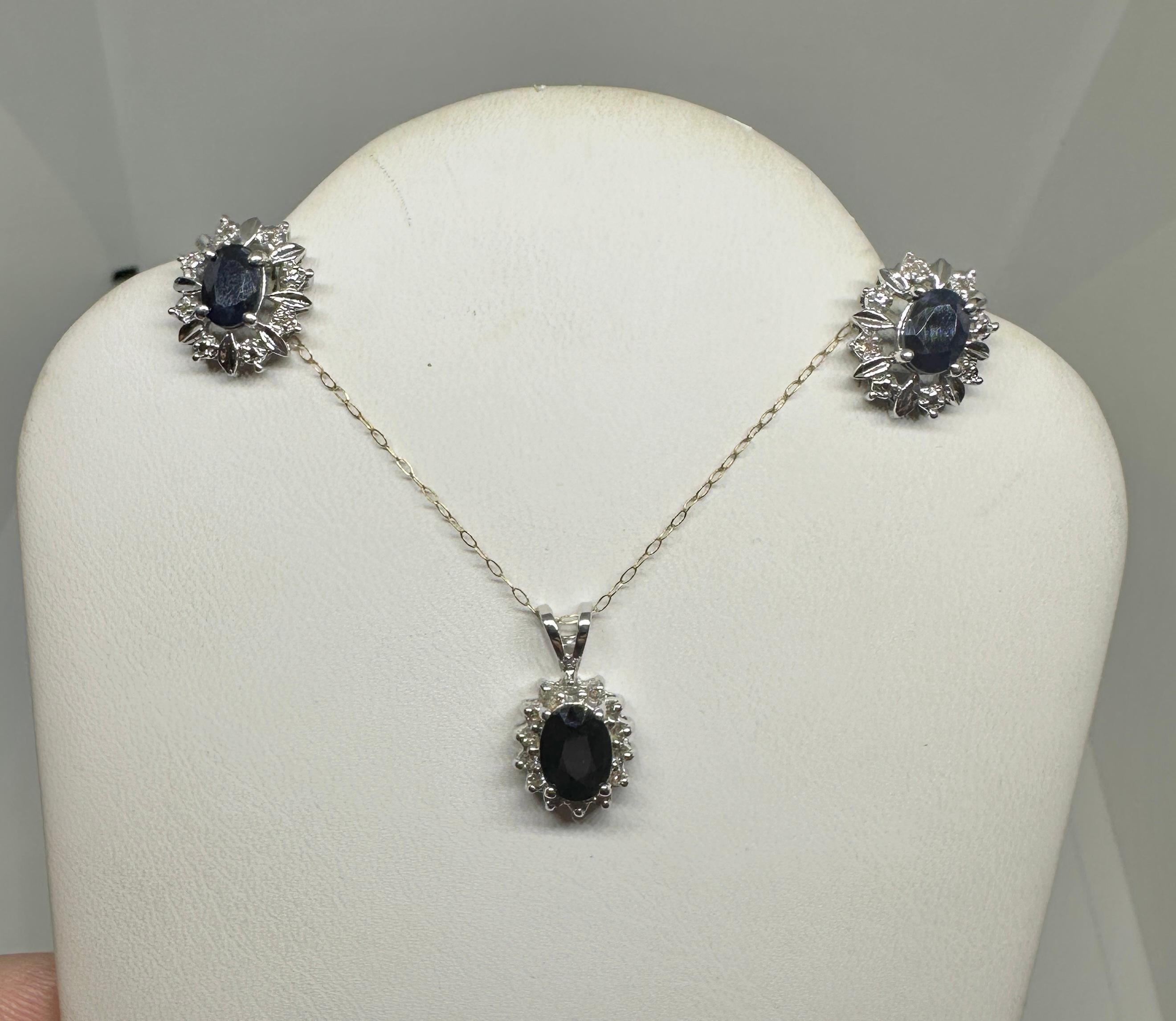 Contemporary 3.3 Carat Sapphire Diamond Earrings And Pendant Necklace Set 14 Karat White Gold For Sale