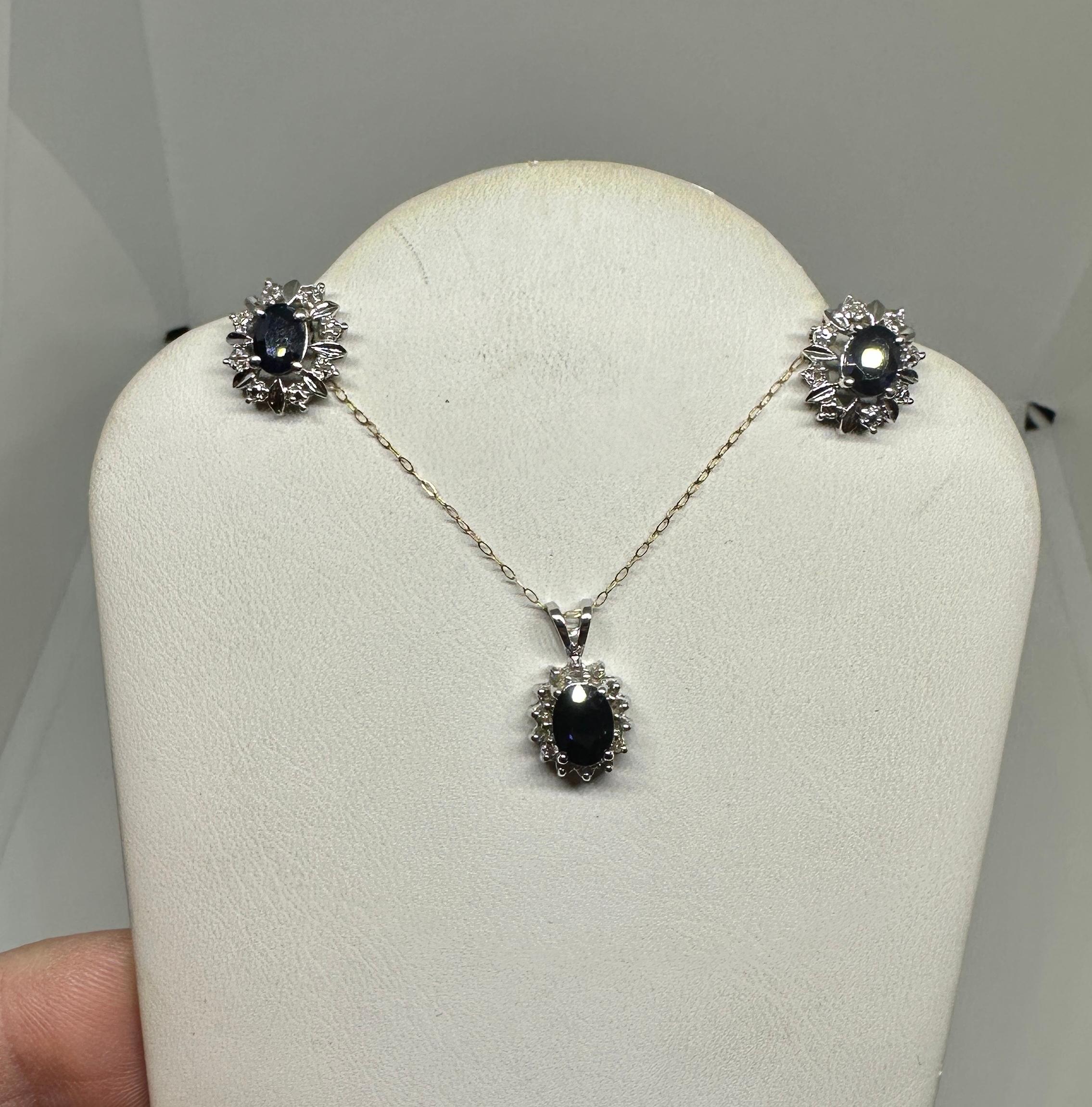 Oval Cut 3.3 Carat Sapphire Diamond Earrings And Pendant Necklace Set 14 Karat White Gold For Sale