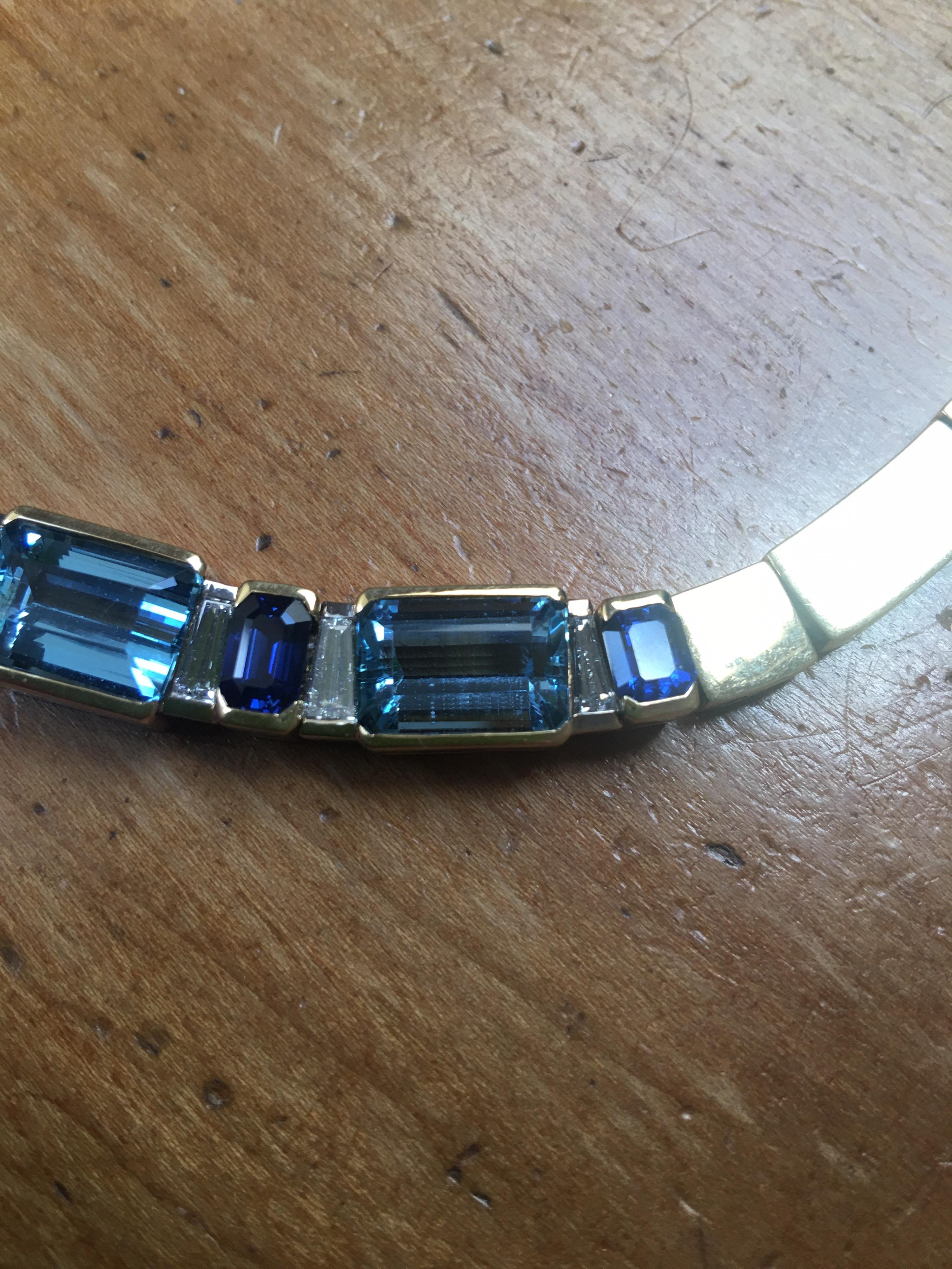 33 Karat insgesamt Aquamarin Saphir Diamant Halskette 1970 in 18 Karat Gelbgold Damen im Angebot