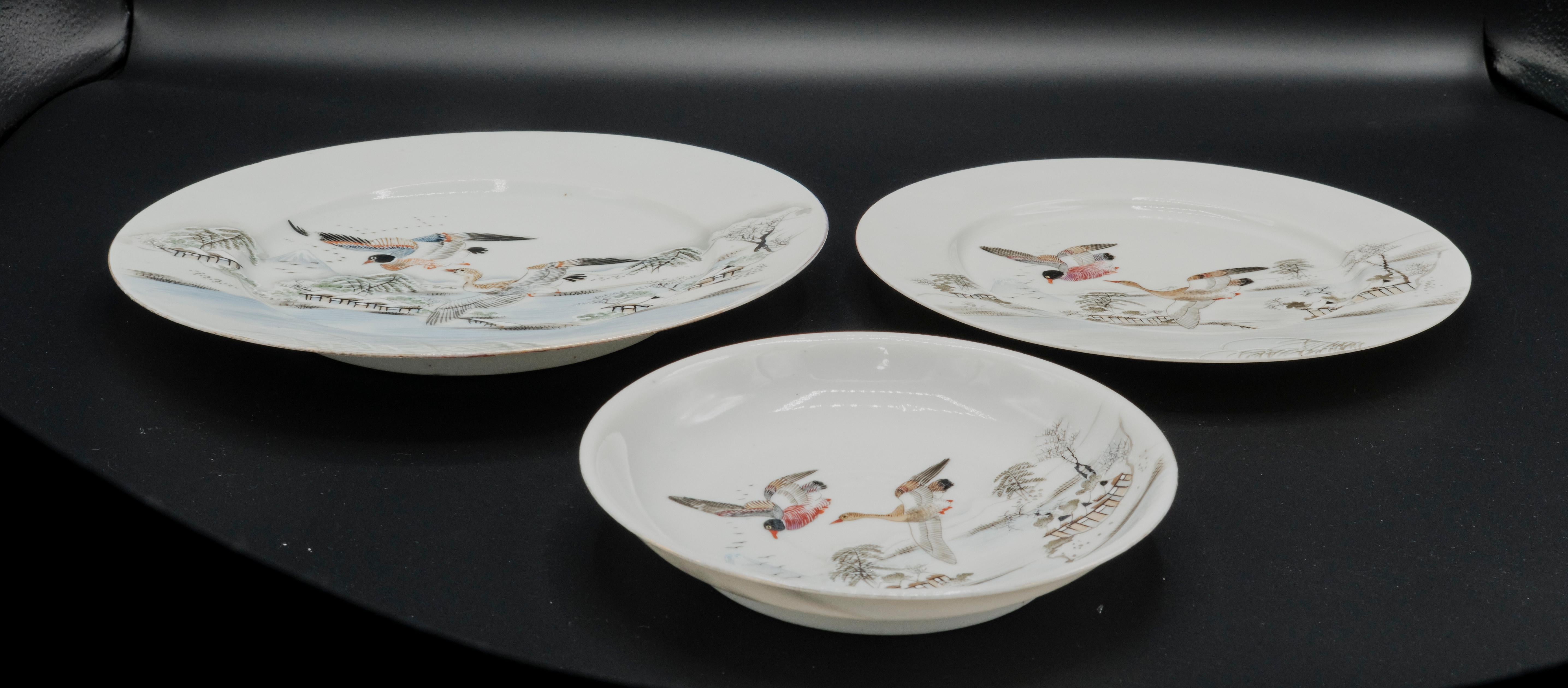 33 Piece Japanese Hand Painted Porcelain Tea Set Signed For Sale 3