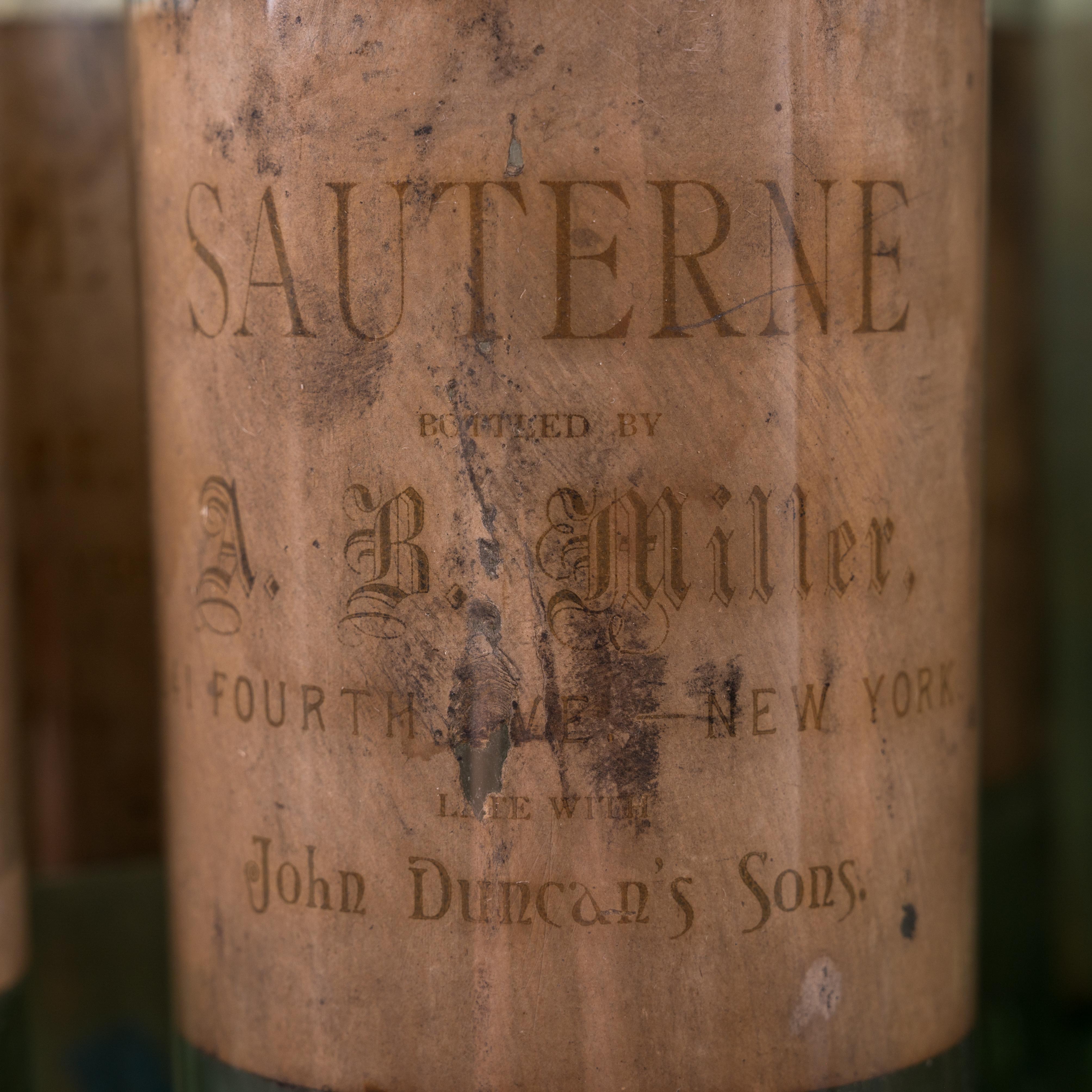33 bottiglie di vino Sauterne, Savannah, Ga Storia, XIX secolo in vendita 2