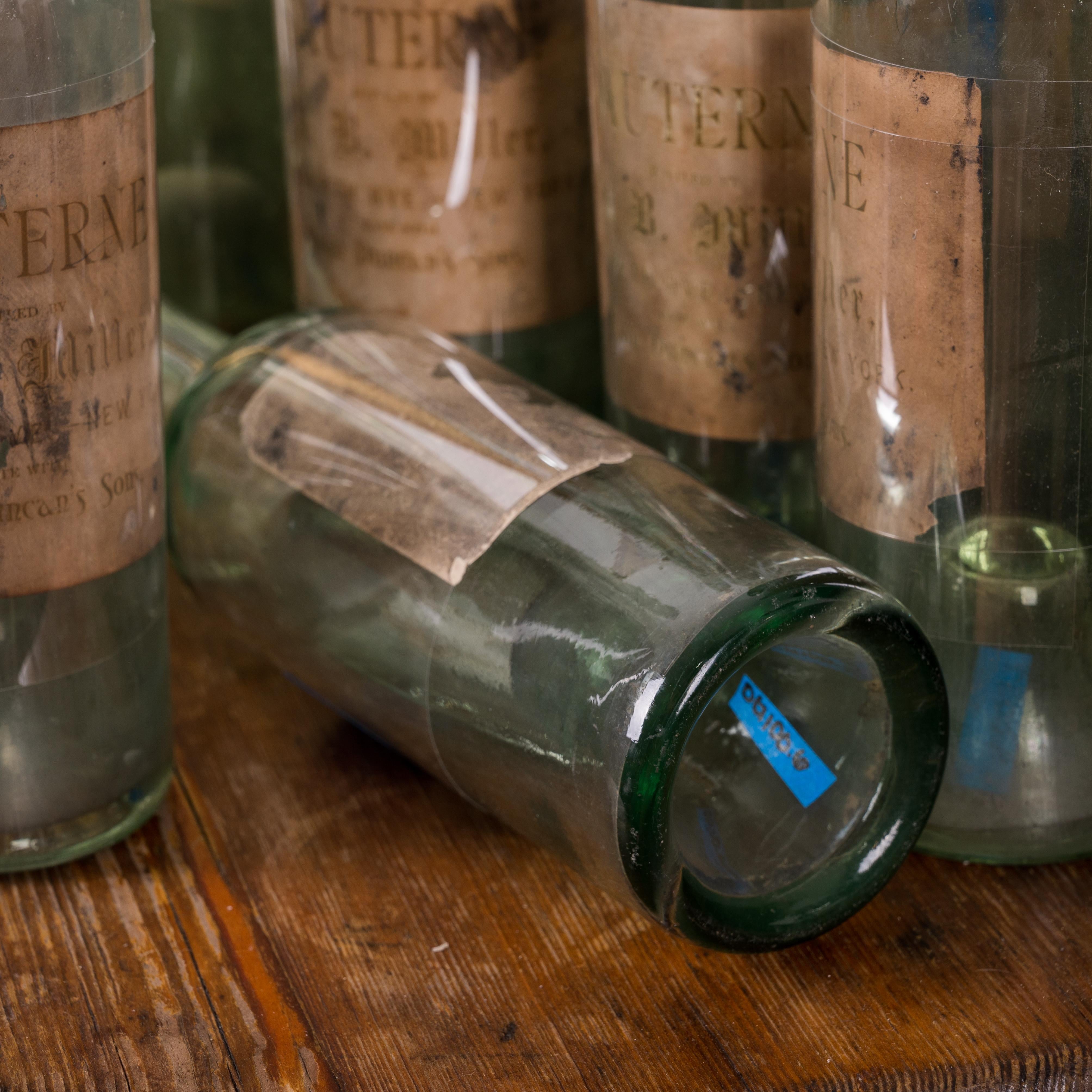 33 bottiglie di vino Sauterne, Savannah, Ga Storia, XIX secolo in vendita 3