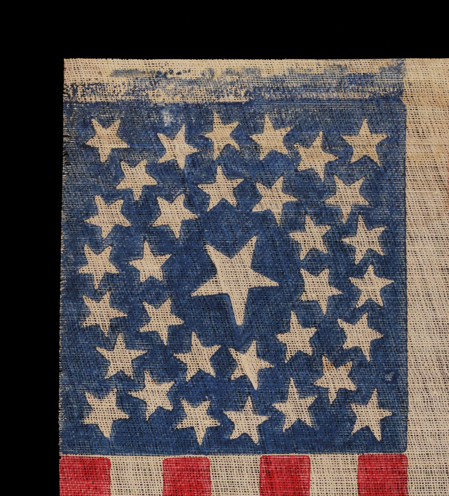 Américain Drapeau de parade américain antique 33 étoiles avec des étoiles dans une configuration à double couronne en vente