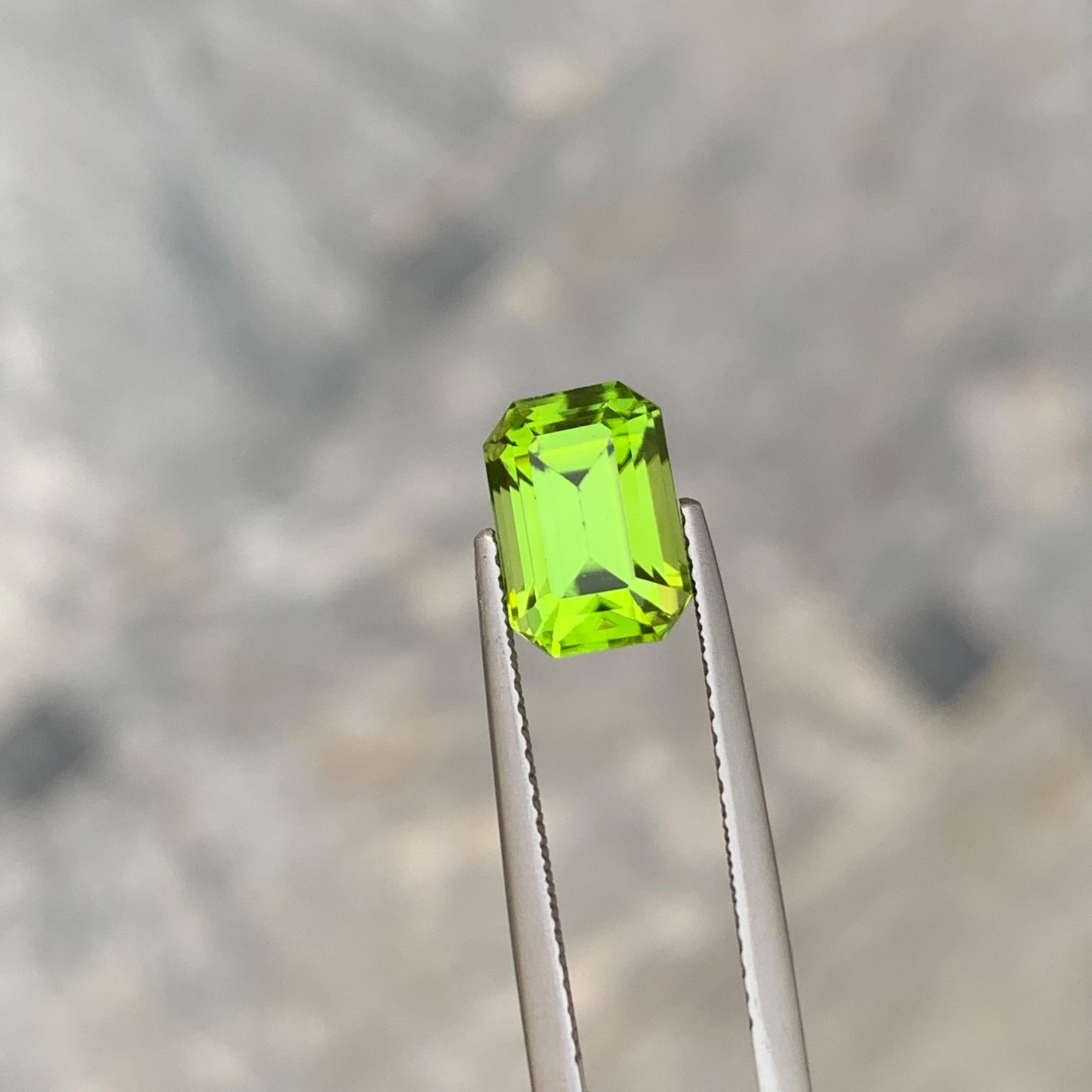 Gemstone Type : Peridot
Weight : 3.30 Carats
Dimensions : 9.6x6.7x5.8 mm
Origin : Suppat Valley Pakistan
Clarity : Eye Clean
Certificate: On Demand
Color: Green
It helps cure diseases related to lungs, breasts, intestinal tract, spleen and lymph. It