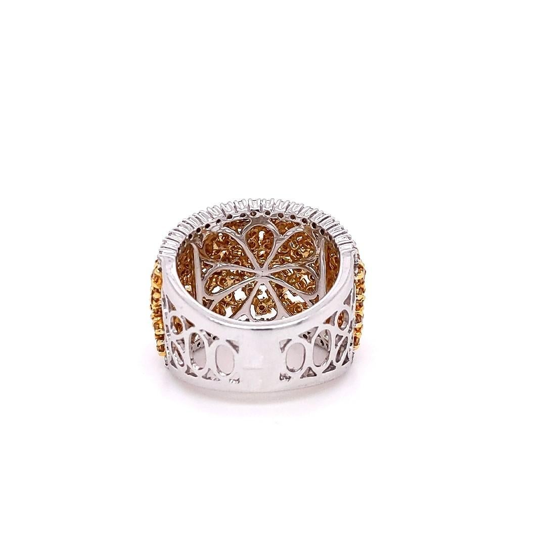 Taille ronde Anneau en grappe de diamants jaunes fantaisie naturels de 3,30 carats en vente