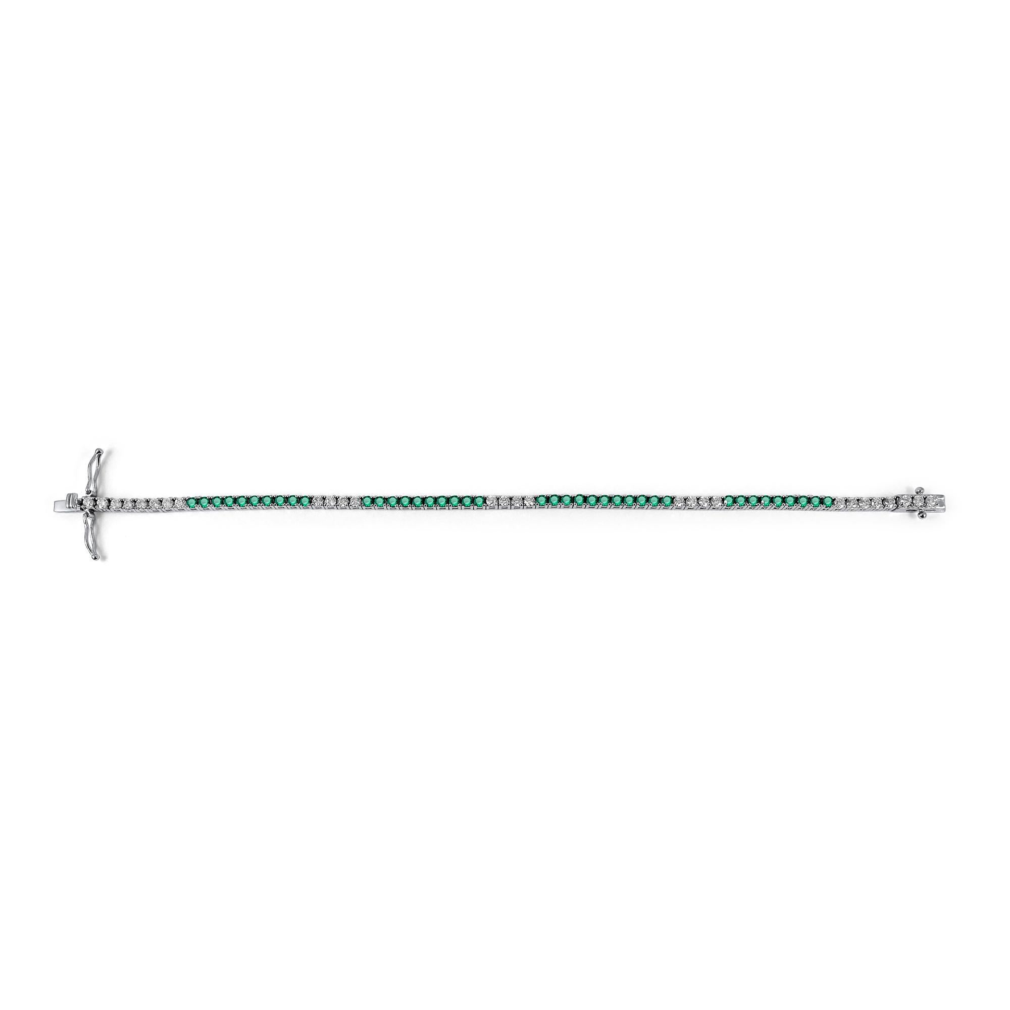 Contemporary 3.30 Carat Emerald and Diamond Tennis Bracelet in 14K White Gold, 7 Inches For Sale