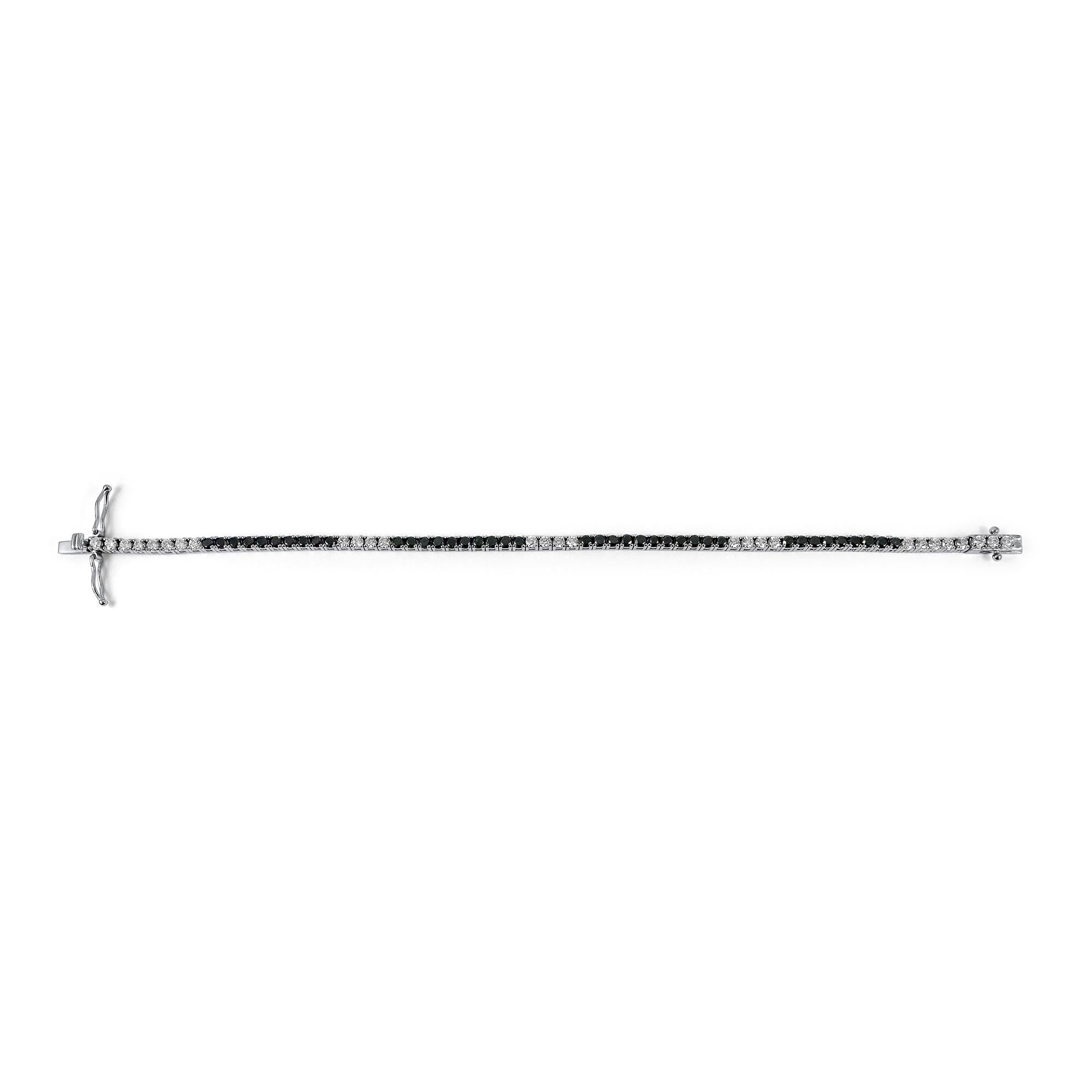 3.30 Carat Emerald and Diamond Tennis Bracelet in 14K White Gold, 7 Inches For Sale 3