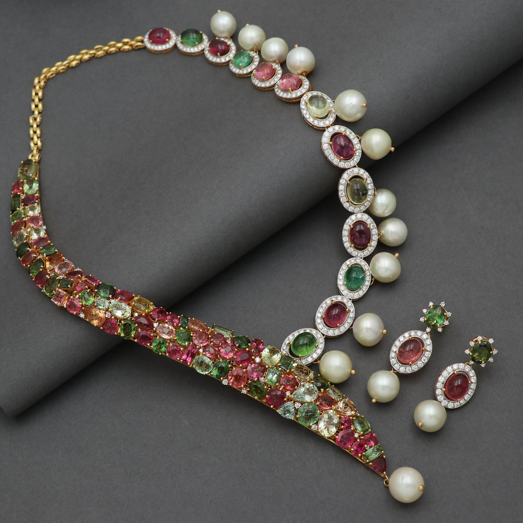 Collier de trois pièces serti de diamants et tourmaline rose verte de 330 carats en vente 1