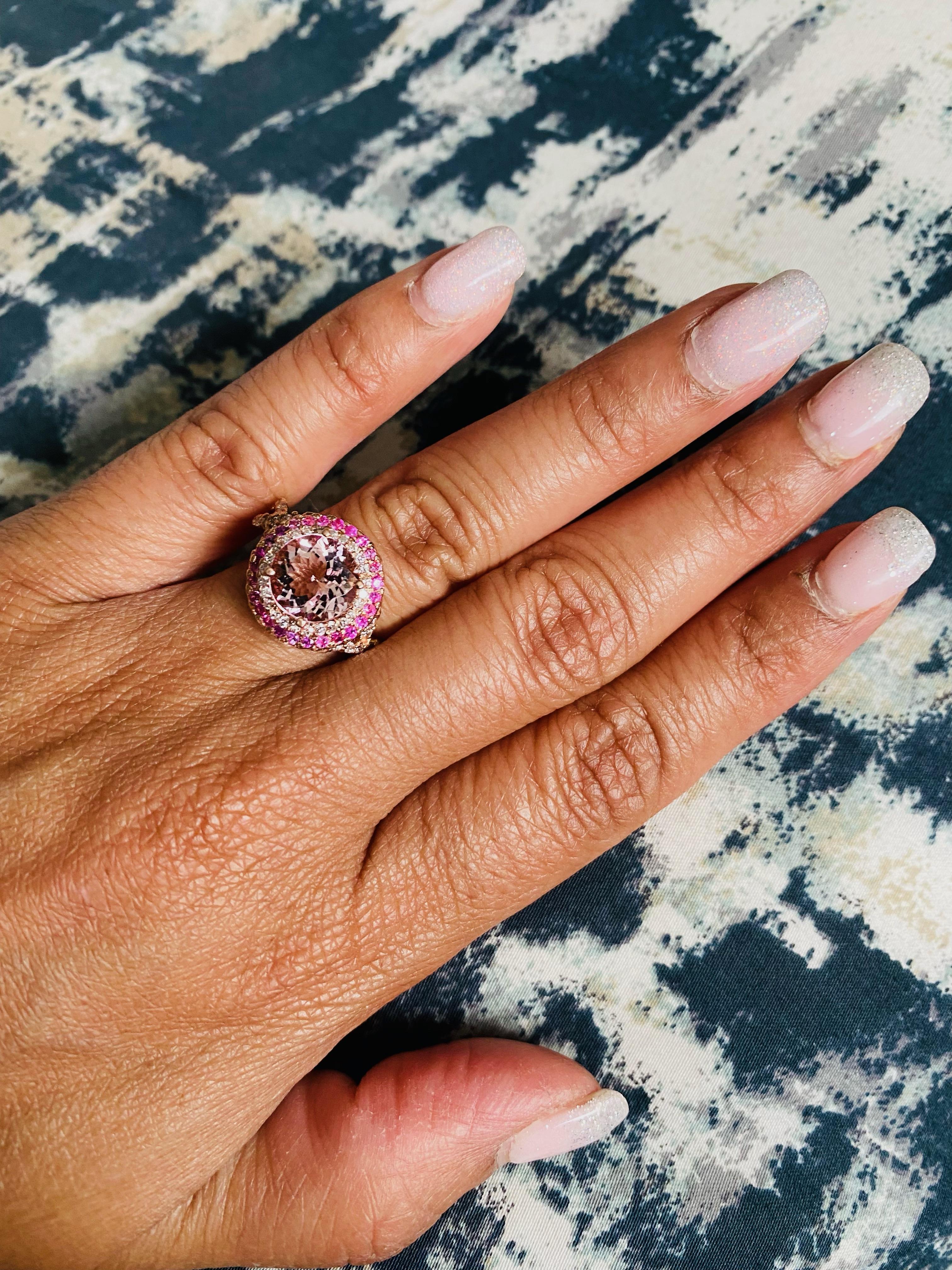 3.30 Carat Morganite Diamond 14 Karat Rose Gold Cocktail Ring In New Condition For Sale In Los Angeles, CA
