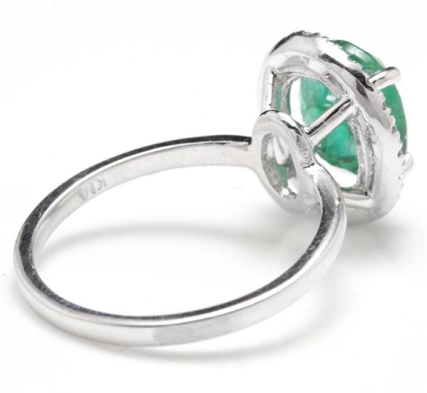 3.30 Carat Natural Emerald and Diamond 14 Karat Solid White Gold Ring In New Condition For Sale In Los Angeles, CA