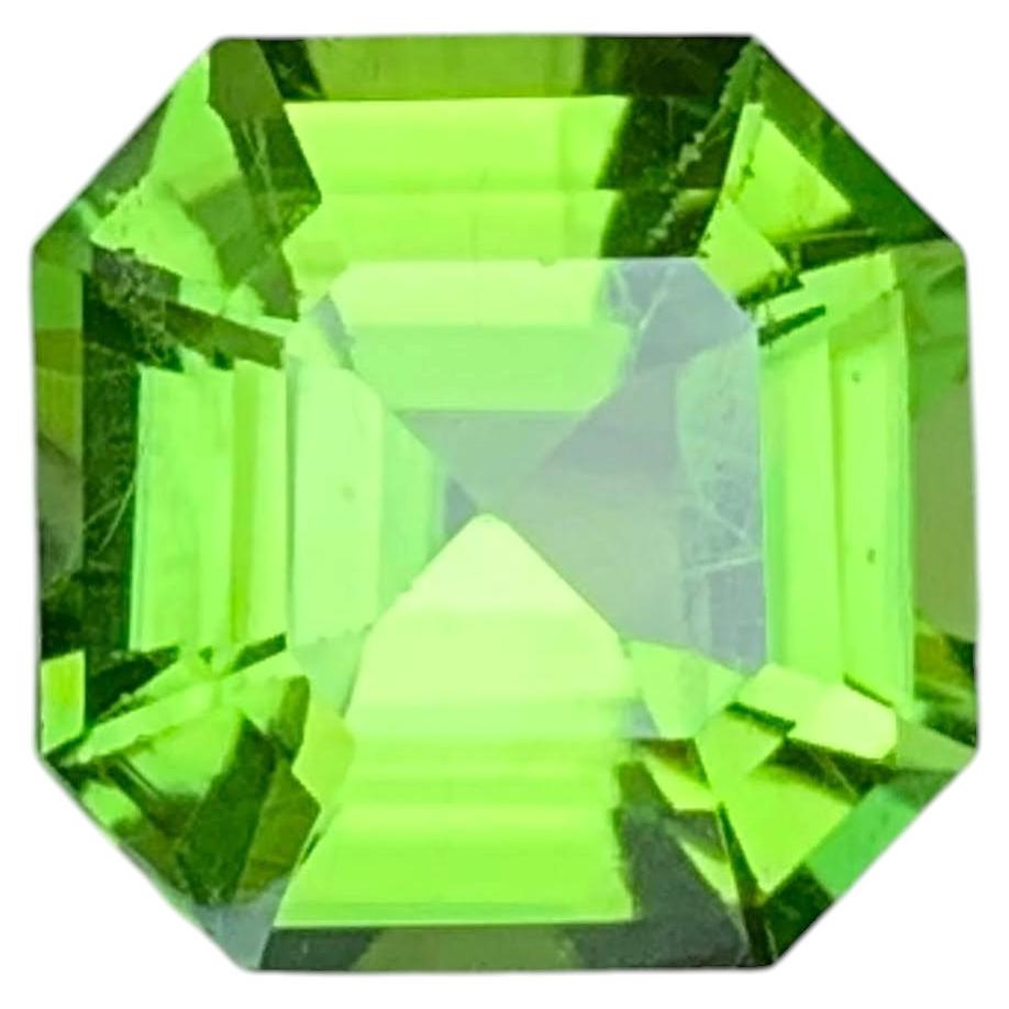 3,30 Karat Natürlicher loser Apfel Grüner Peridot Asscher Form Pakistanischer Edelstein