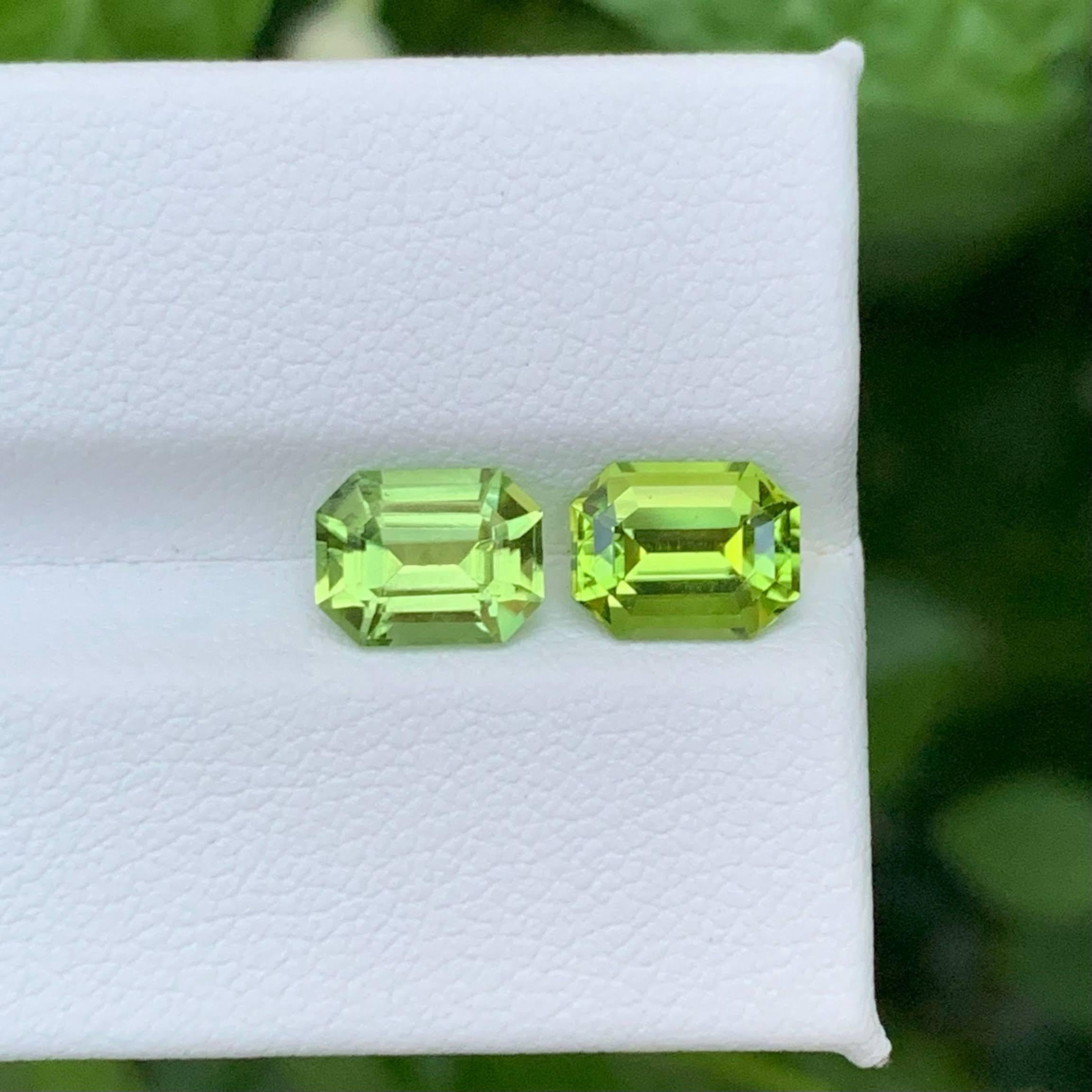 Weight 3.30 carat 
Dimensions 7.8x6.1x4.3mm
Treatment None 
Origin Pakistan 
Clarity VVS 
Shape Cut Emerald 




Discover the beauty of this 3.30 Carat Natural Loose Apple Green Peridot Pair, expertly cut in an elegant emerald cut to highlight the