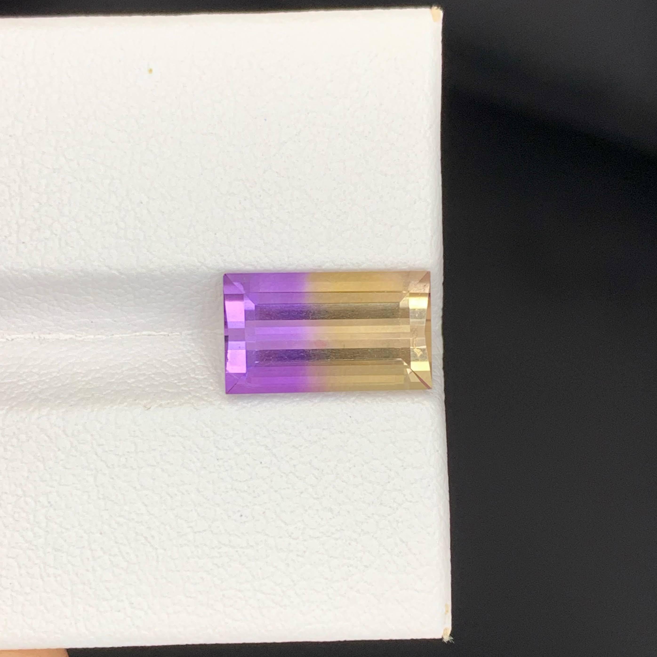 Peso 3,30 quilates 
Dimensiones 11,9x6,9x5,3 mm
Tratamiento Ninguno 
Origen Bolivia
Claridad Loup Clean 
Forma Corte Baguette




Esta elegante Ametrina Bicolor natural de 3,30 quilates muestra una asombrosa fusión de citrino dorado y amatista